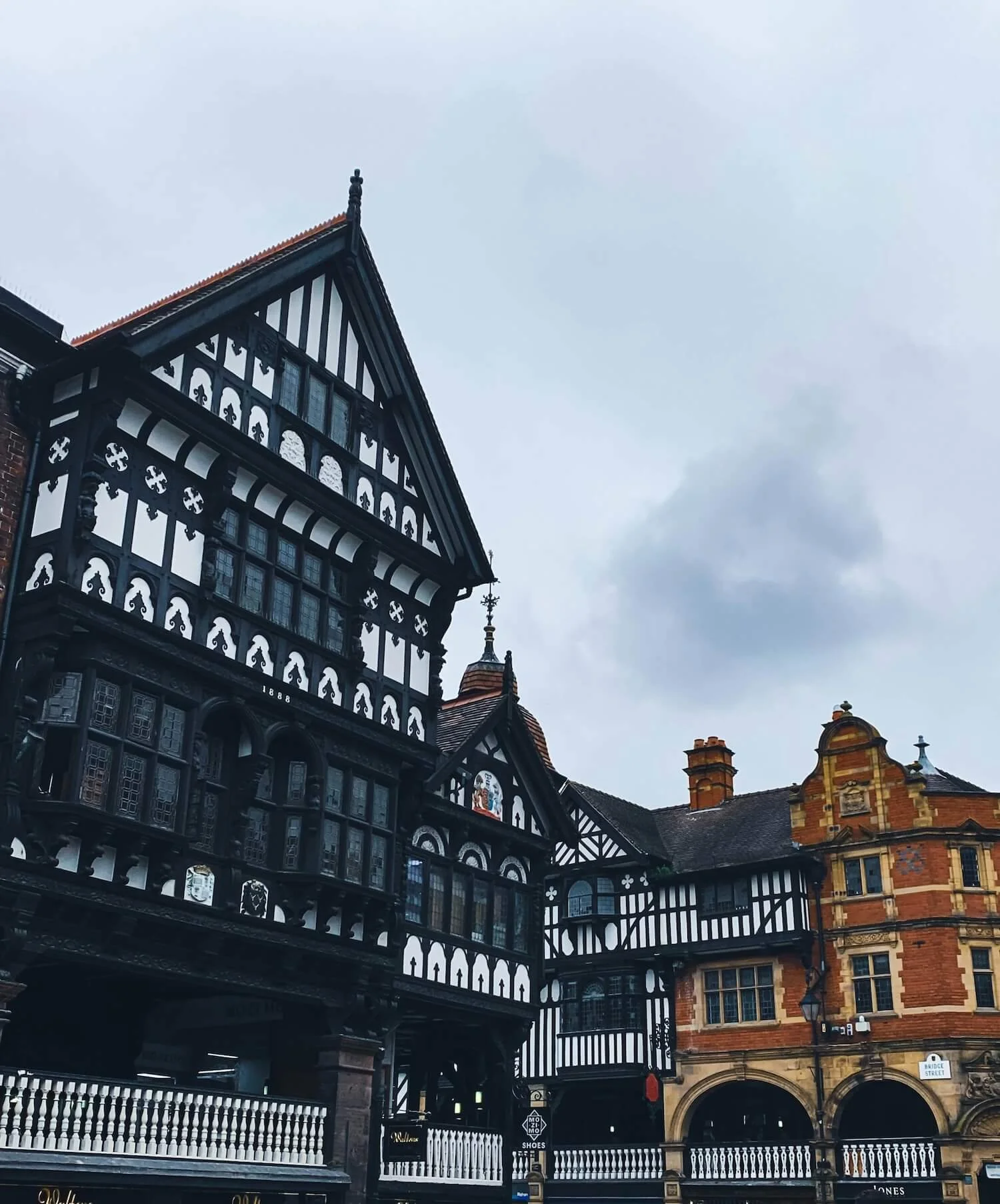 Black and white Tudor building typically found in Chester.