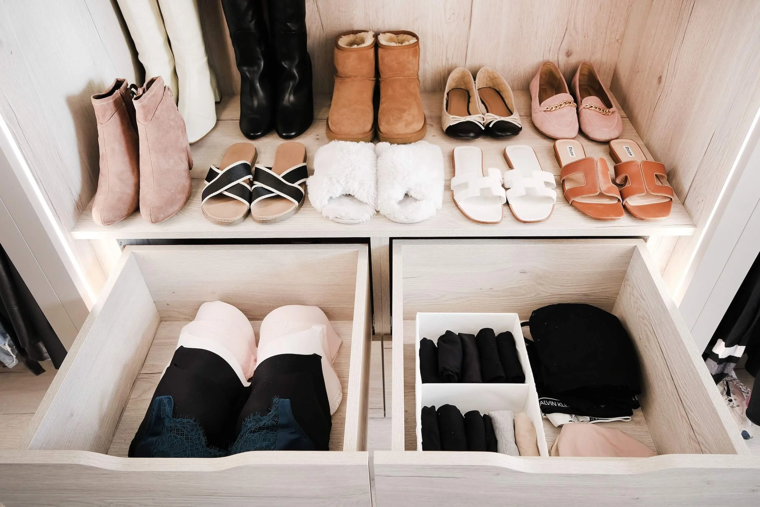 chester-dressingroom-shoes-underwear-large.jpg