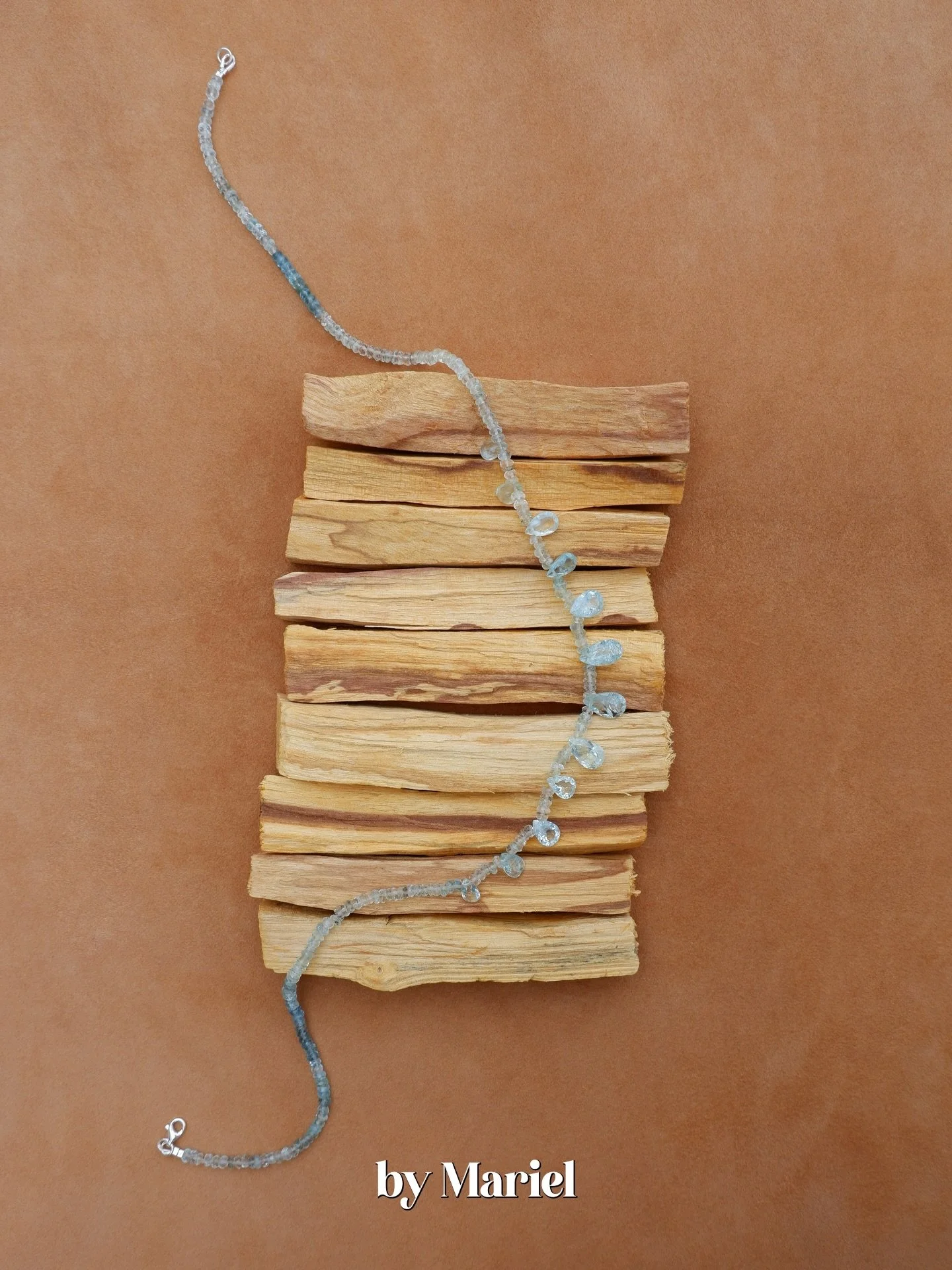 Agua Clara Aquamarine necklace 💦

#aquamarine #crystaljewelry #jewlerydesigner #gemstonjewelry #naturalgemstonejewelry