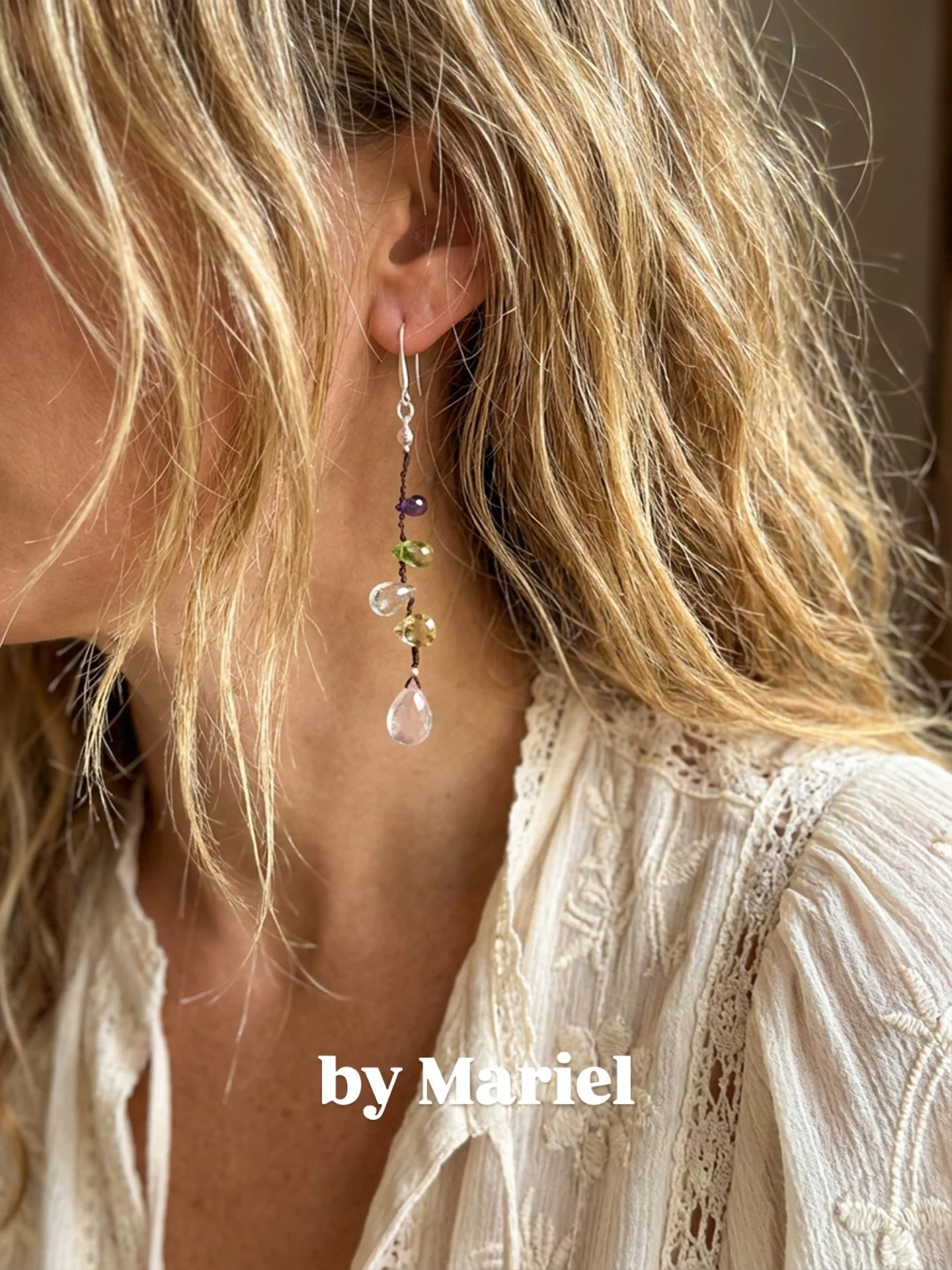 A dreamy mix of Rose Quartz, Peridot, Amethyst, Citrine, and Aquamarine pear-shaped stones, each faceted to catch the light just right. These beauties flow effortlessly from sun-soaked days to moonlit nights ✨

#naturalgemstones #jewelry #rosequartz 