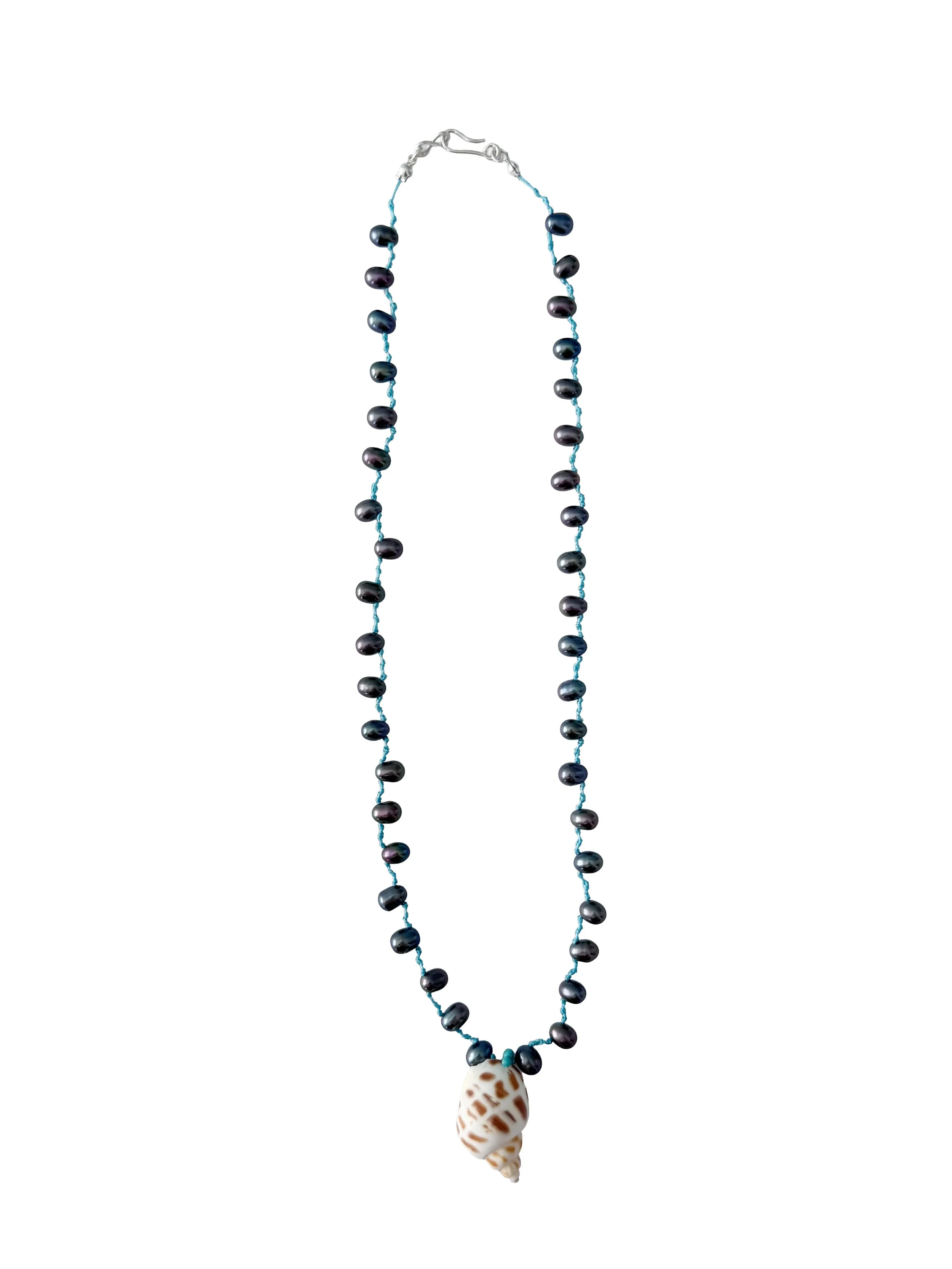 Shell Souvenir Pearl Necklace with Blue Thread .jpg