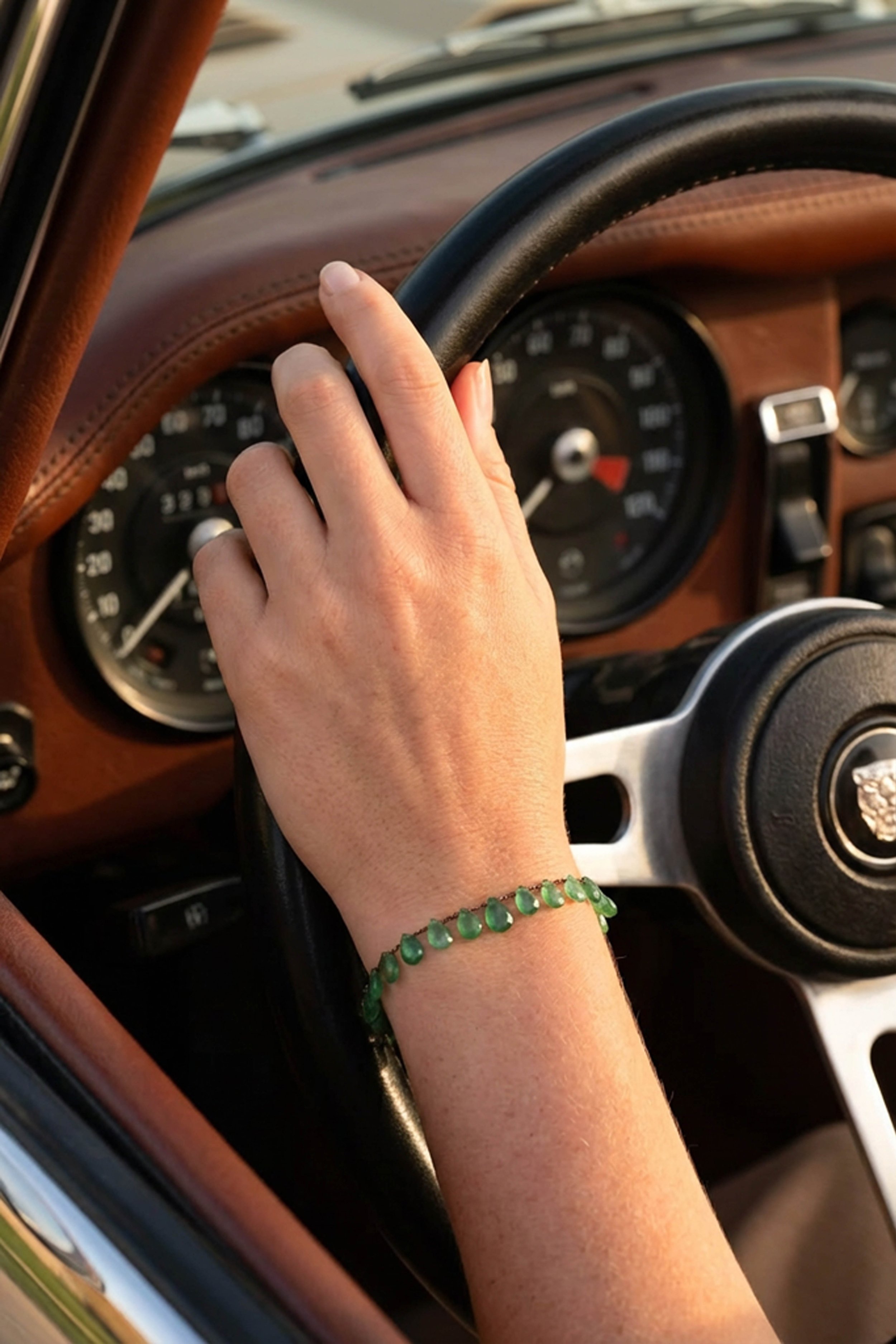 Emerald knotted bracelet WEB 2.jpg