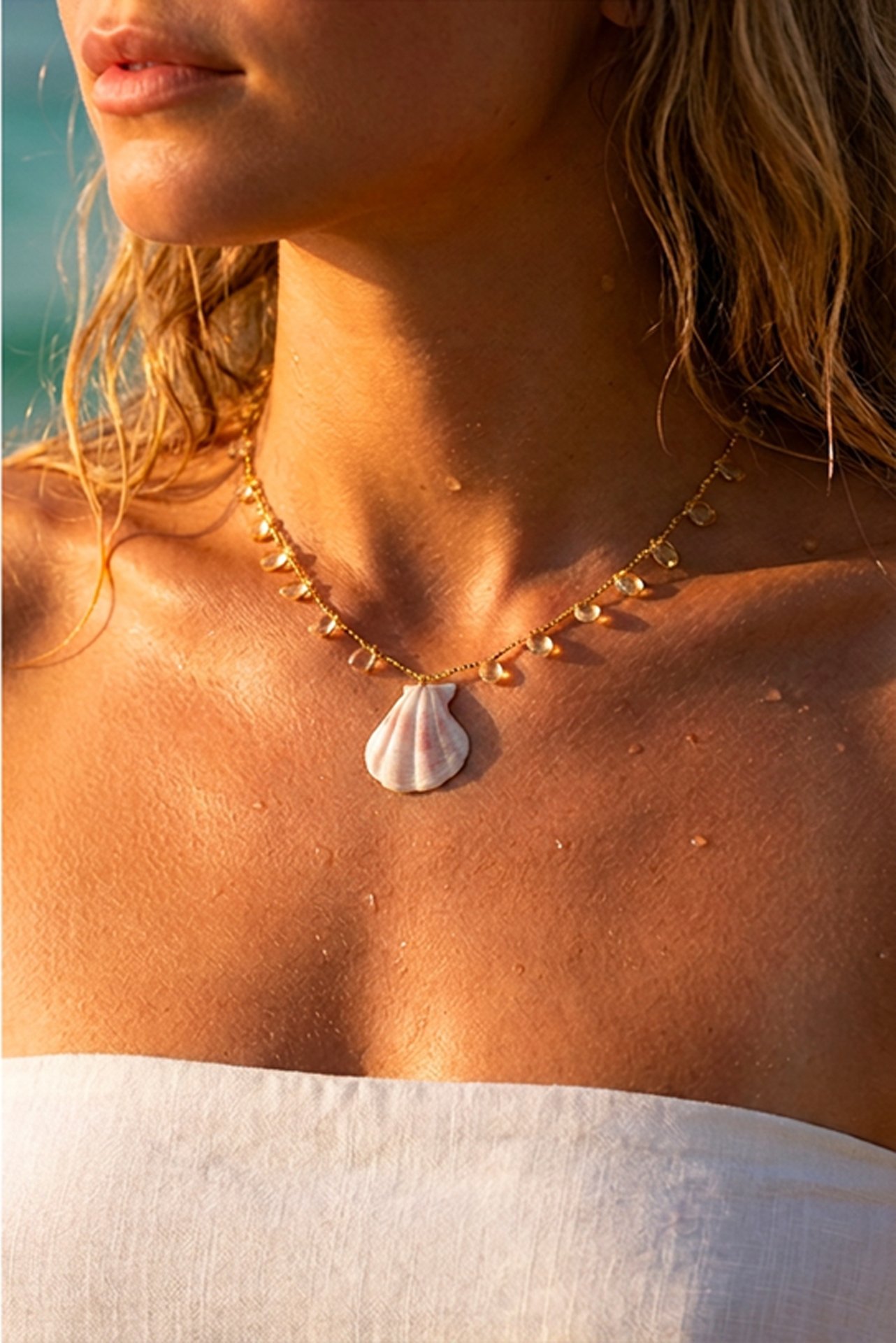 Shell Souvenir Gold Citrine Necklace