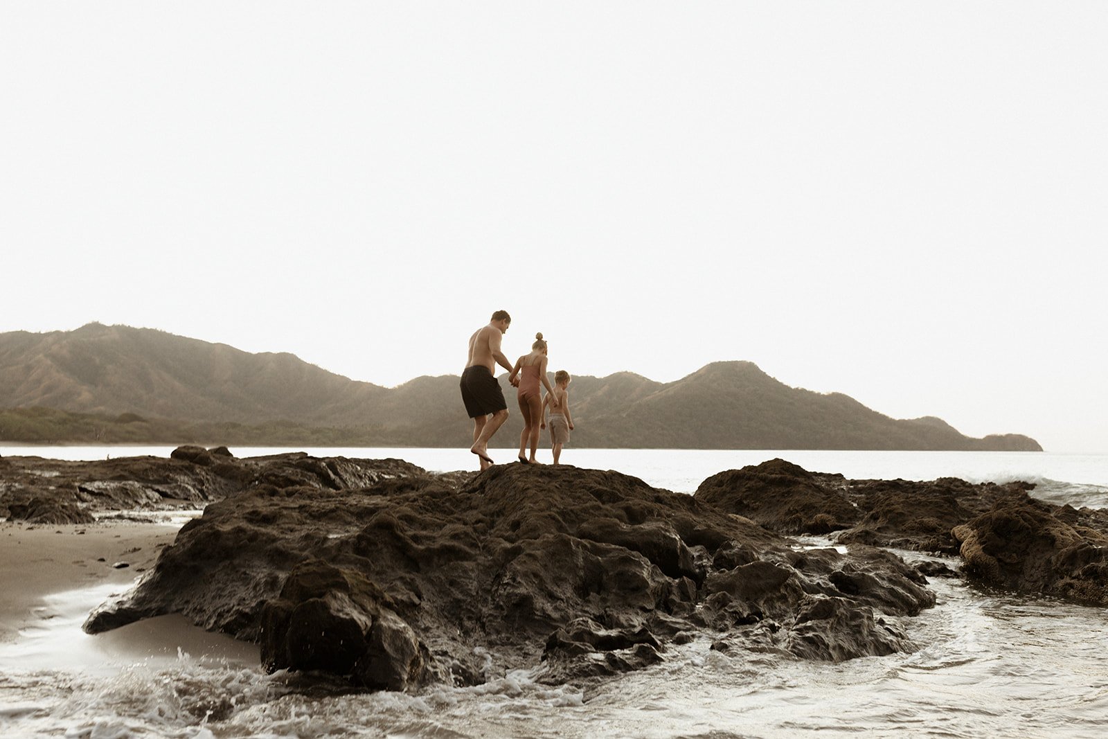 lennyandhume-jordanfamily-costarica2025-82.jpg