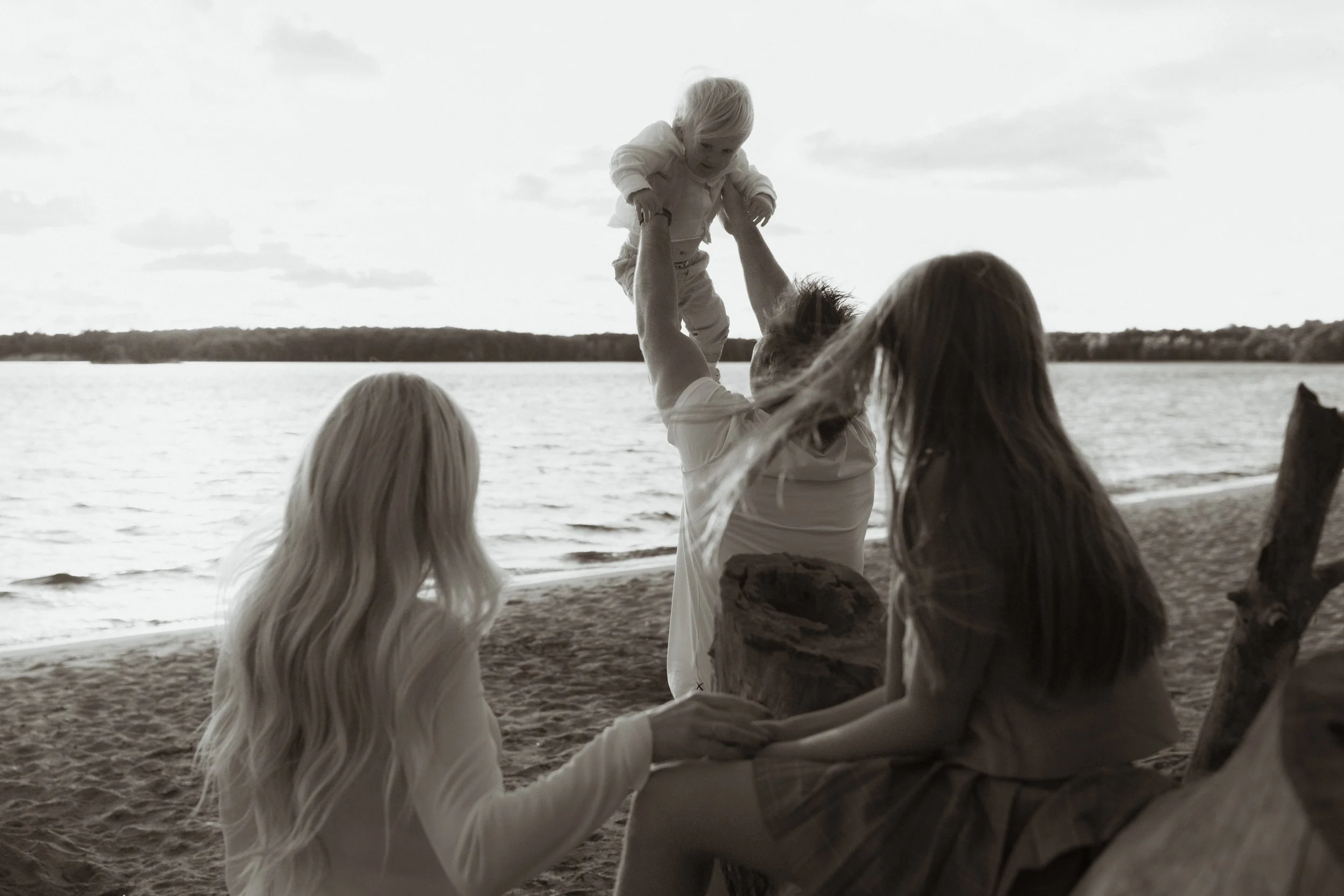 lennyandhume-higginshall-killbearfamilysession-78.jpg