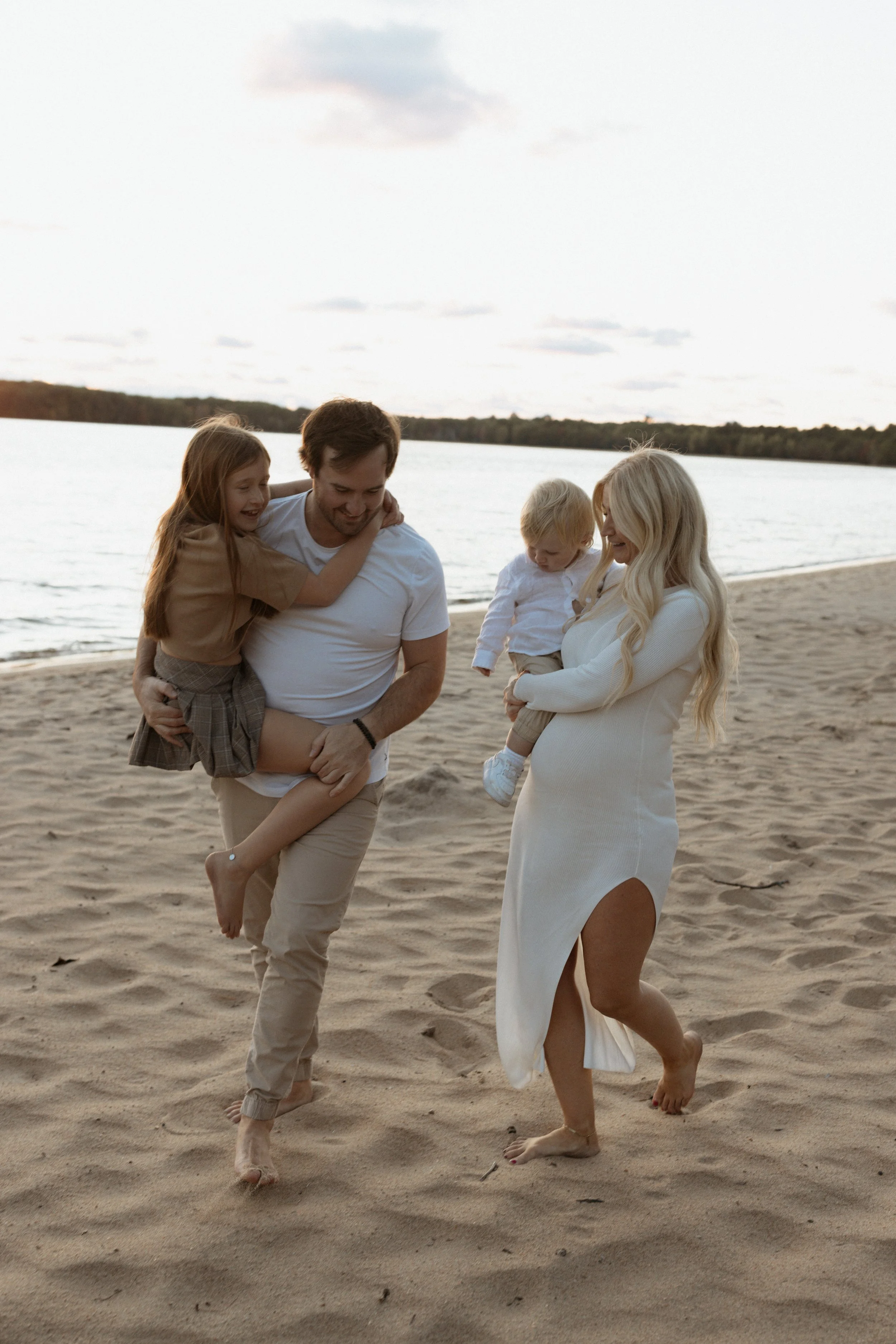 lennyandhume-higginshall-killbearfamilysession-170.jpg