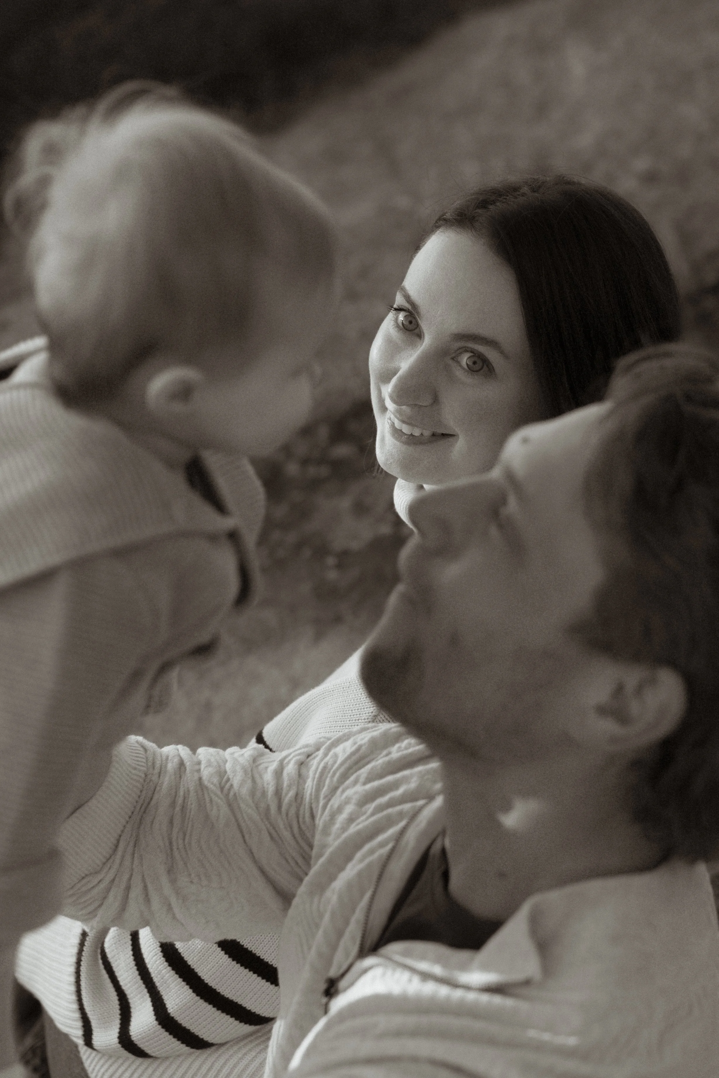 lennyandhume-thewoodhouse-familysession-2024-64.jpg