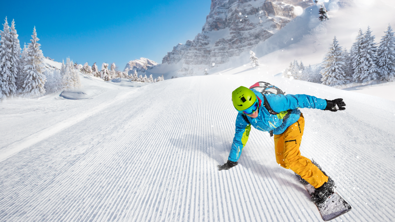 Timing the Slopes: Using Live Weather Data to Plan Better Ski and Snowboard Days