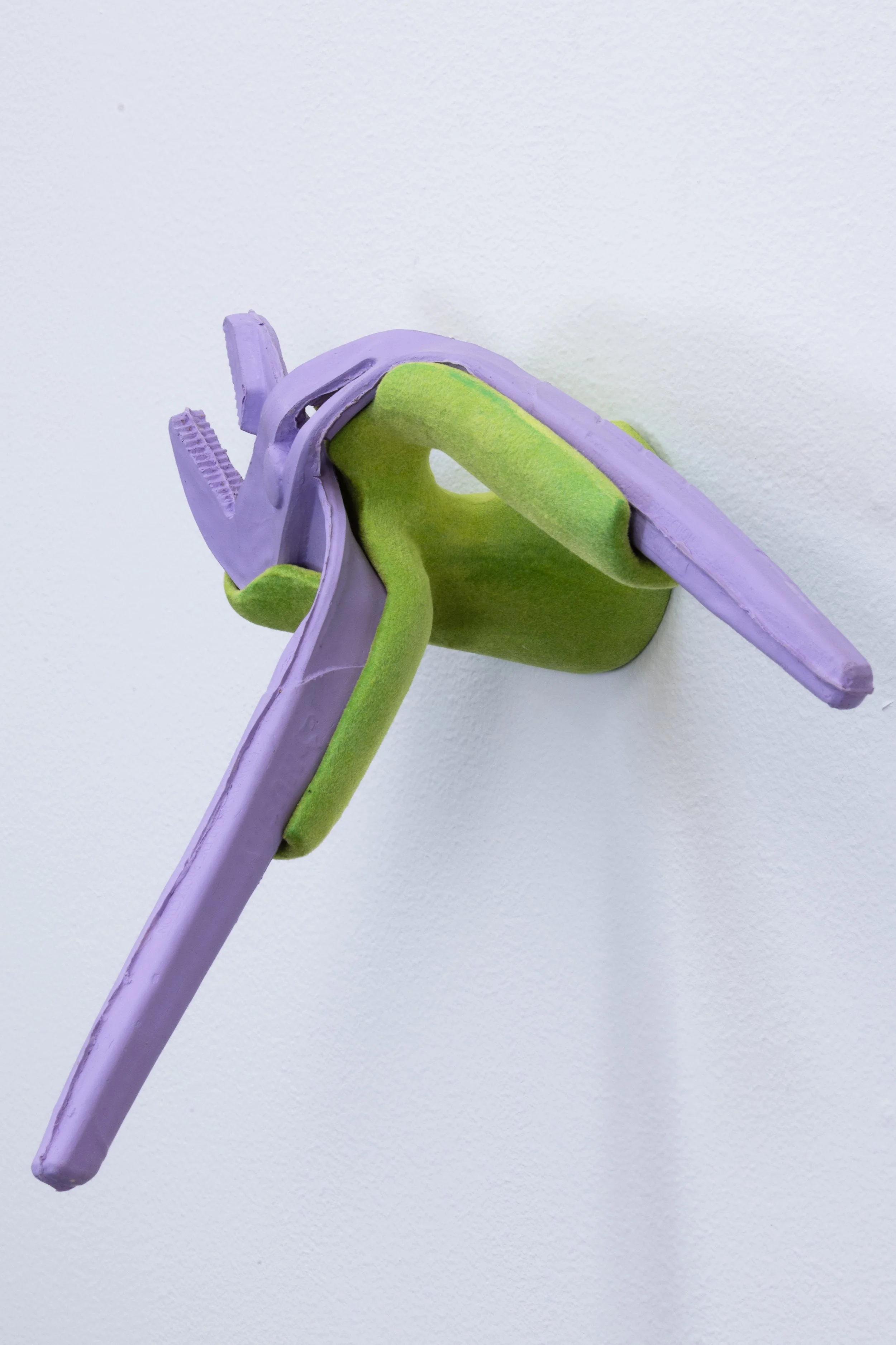 Uninflatable Pliers-8.jpg