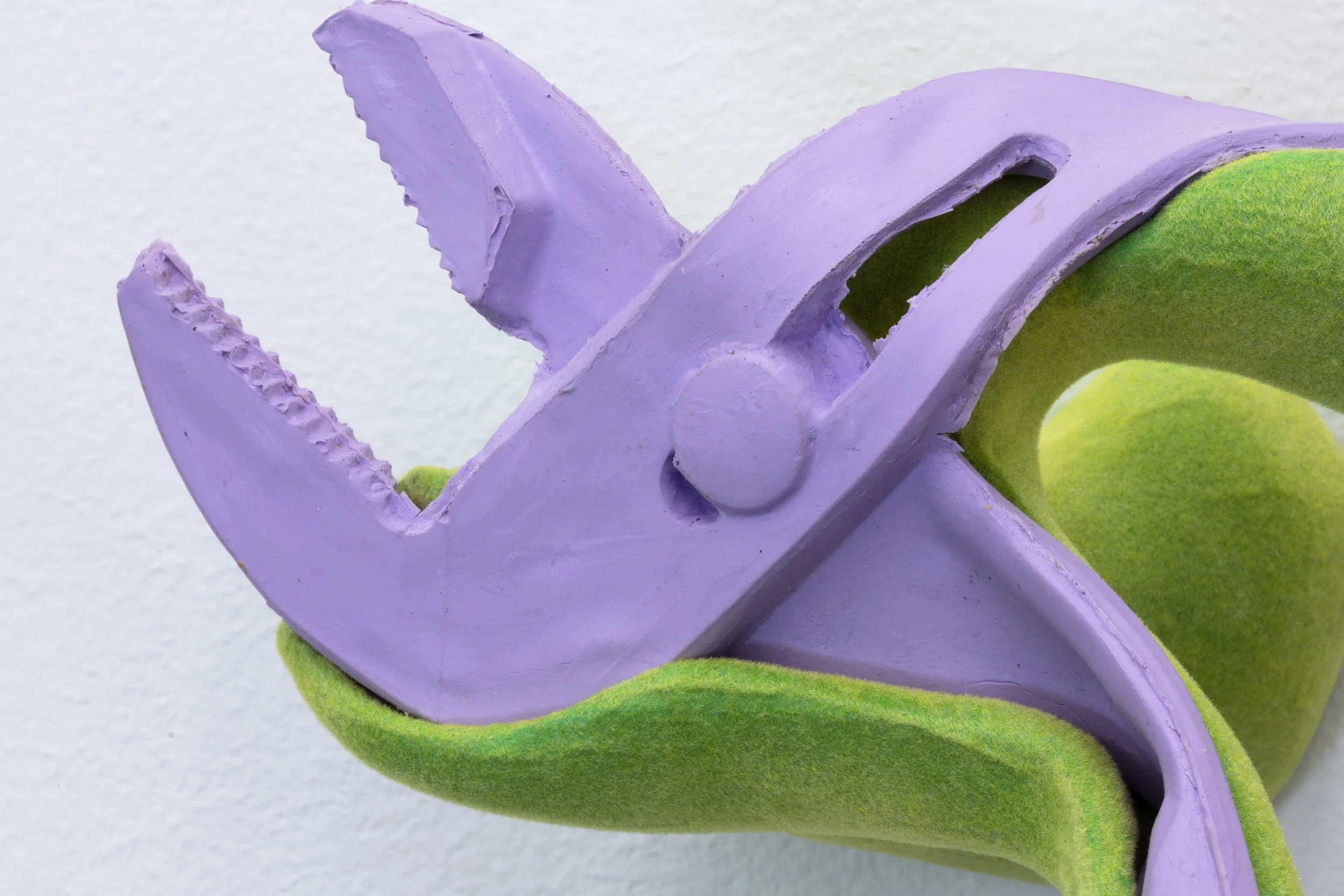 Uninflatable Pliers-7.jpg