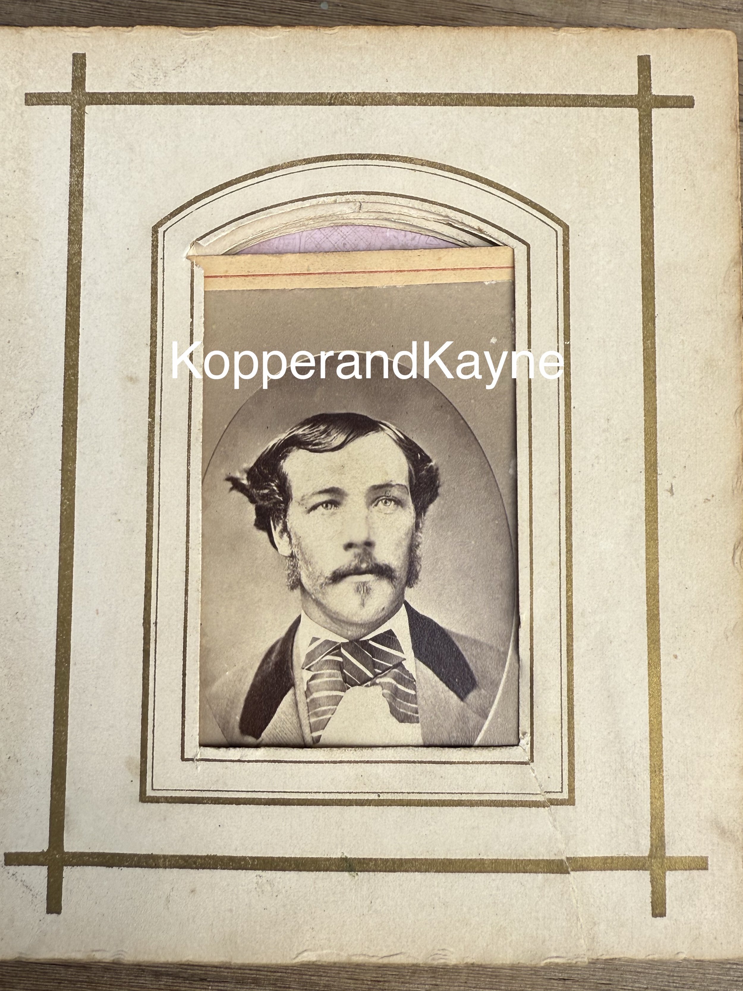 Victorian Dapper Handsome Gentleman original photograph Card de Visite