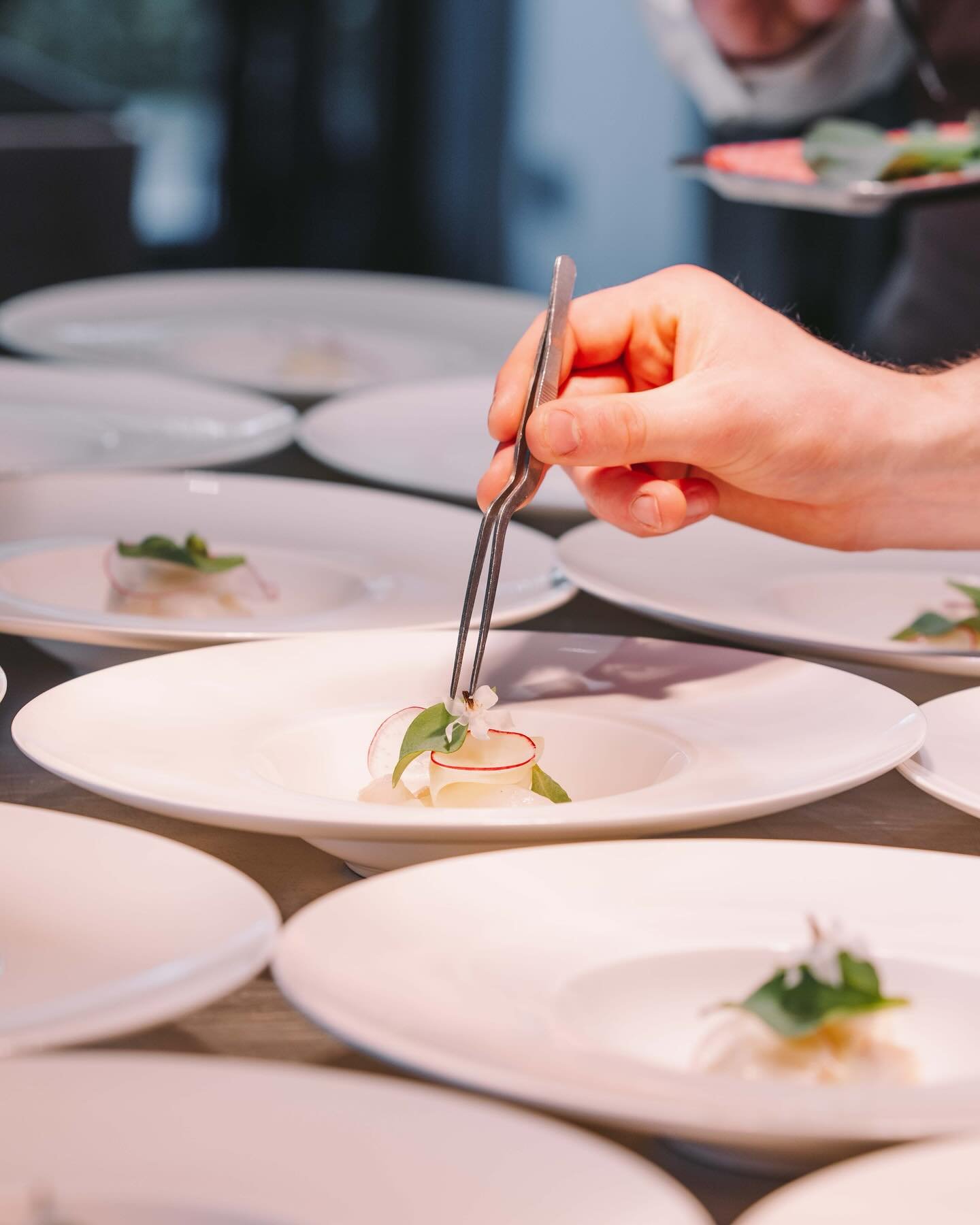 Precision on a plate.

Our chefs craft each dish right before your eyes &mdash; from delicate garnishes to final flourishes, every detail is placed with care and intention. Here, taste meets theatre. 👨&zwj;🍳🎭

📸 @nelforthuk