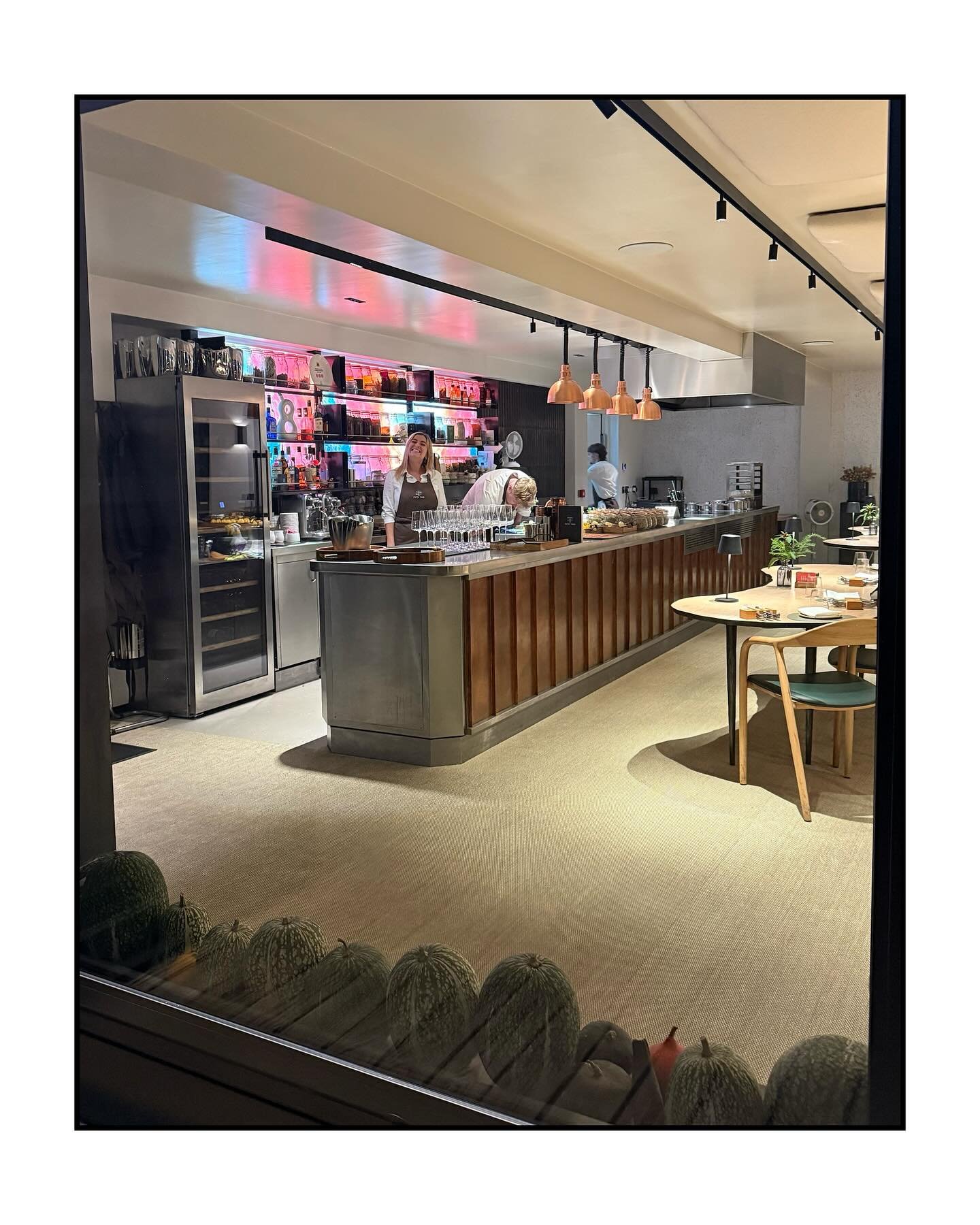 October at FIFTY TWO was a celebration of autumnal flavours and memorable moments shared.

🎃 🍸 🔥 🪩 🌱 

Join us this November as our offering evolves with the season.