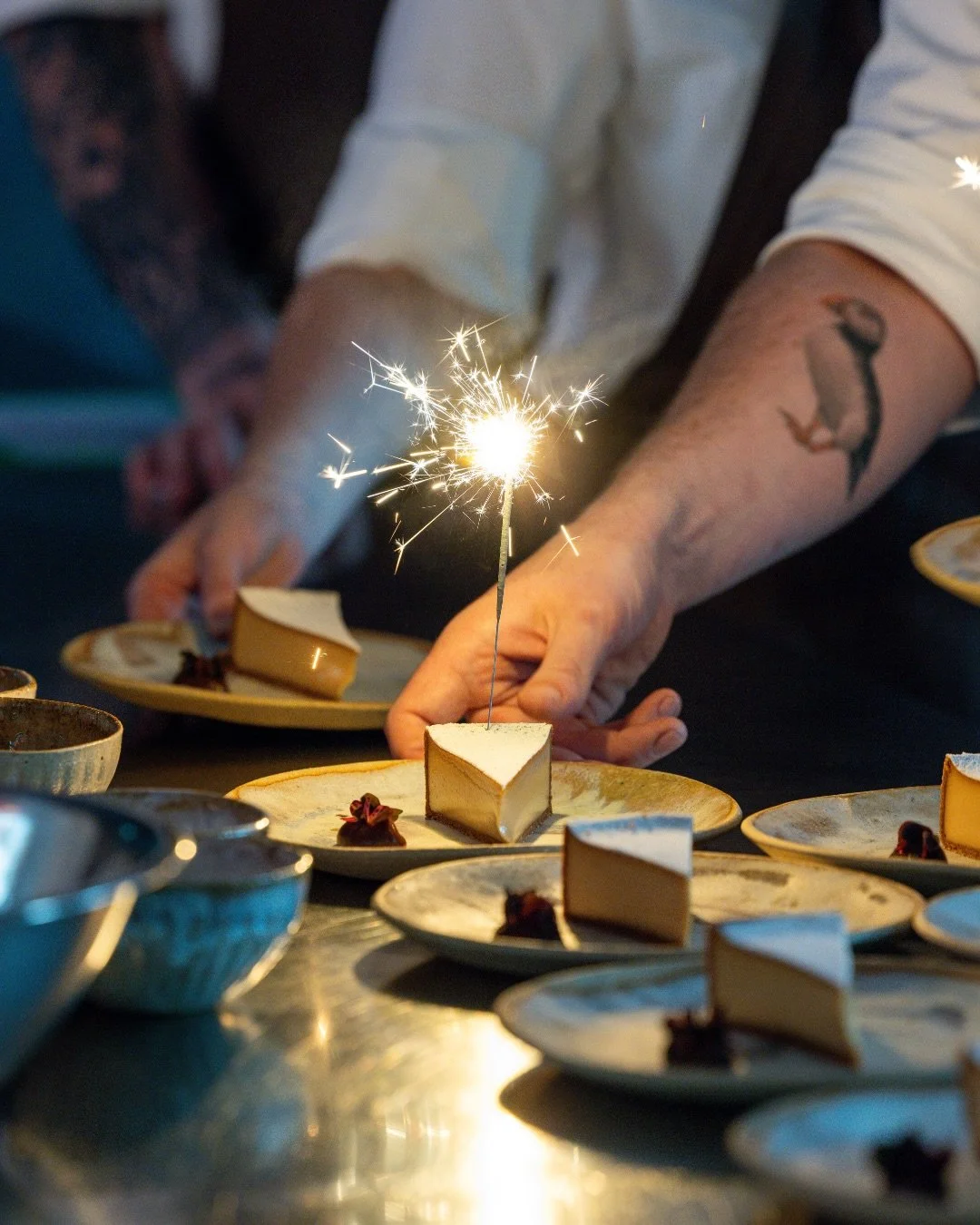Deadlines, dissertations and student meals... surely they deserve a Michelin star dinner? 🎓

Gift a FIFTY TWO monetary voucher. Link in bio.

Images by @nelforthuk 

#FIFTYTWO #RuddingPark #Harrogate #Graduation