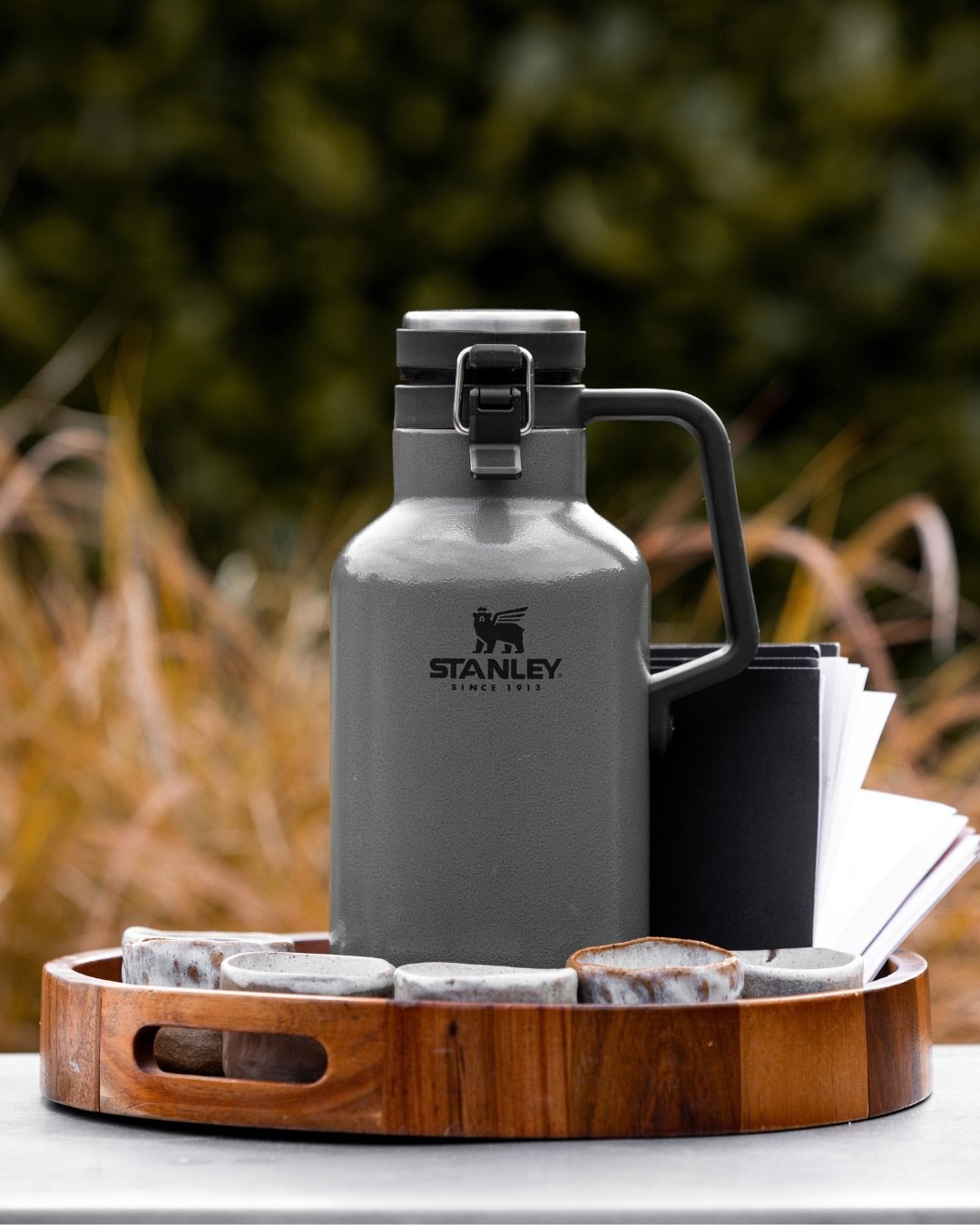 Welcome to the Kitchen Garden, sip and see.
Victoria plums and apple welcome drink.🍎

Images by @nelforthuk 

#RuddingPark #FIFTYTWO #WelcomeDrink #Michelin