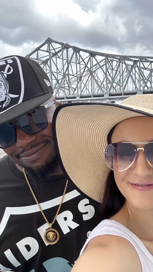Okay so I’m about a month late in posting because ya know mom/business owner/hustler but here’s a little cute one two from our vacation adventure for Ashly and Josh’s wedding! What a wonderful time was had by all!
It probably surpr