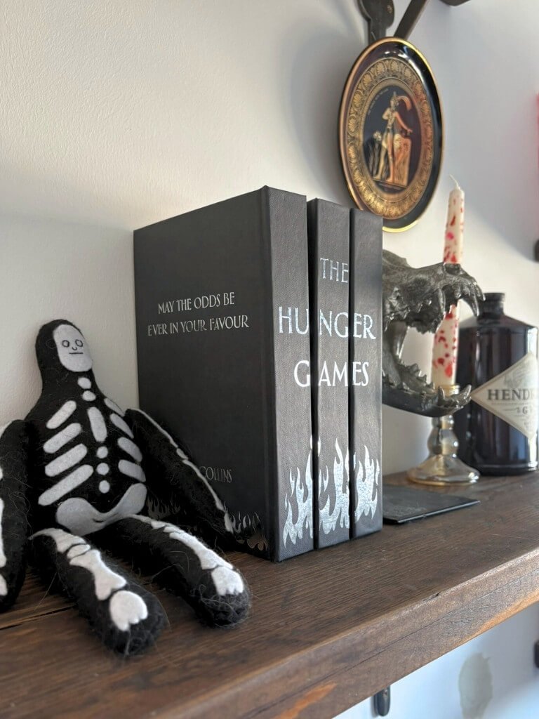 The Hunger Games Hand Rebound Special Edition With Painted Edges
