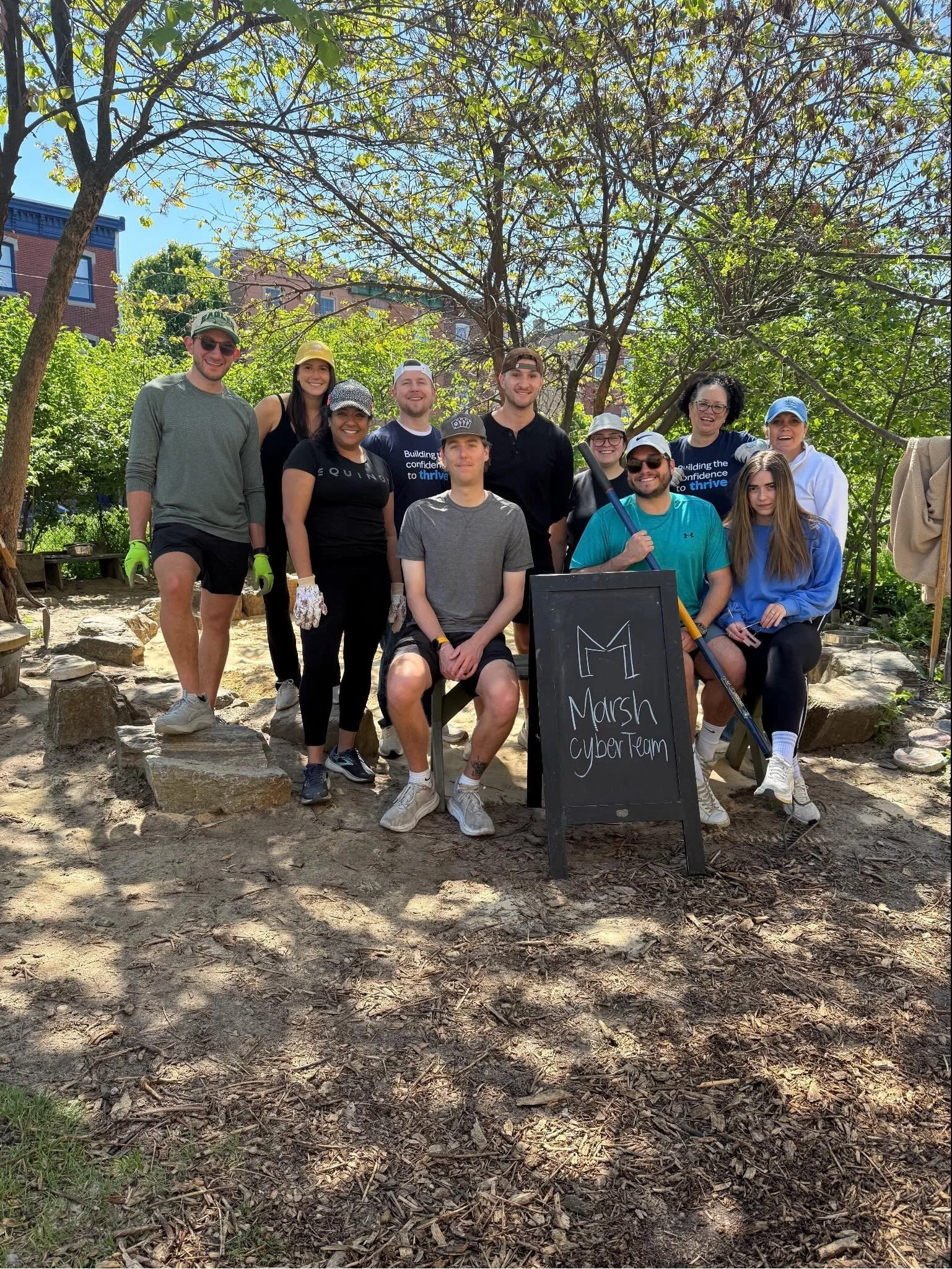 🌿♻️ Every week, dedicated volunteers roll up their sleeves to help keep our neighborhood&mdash;and our waterways&mdash;clean. By removing litter before it reaches storm drains, we&rsquo;re helping protect local streams and rivers while making our co
