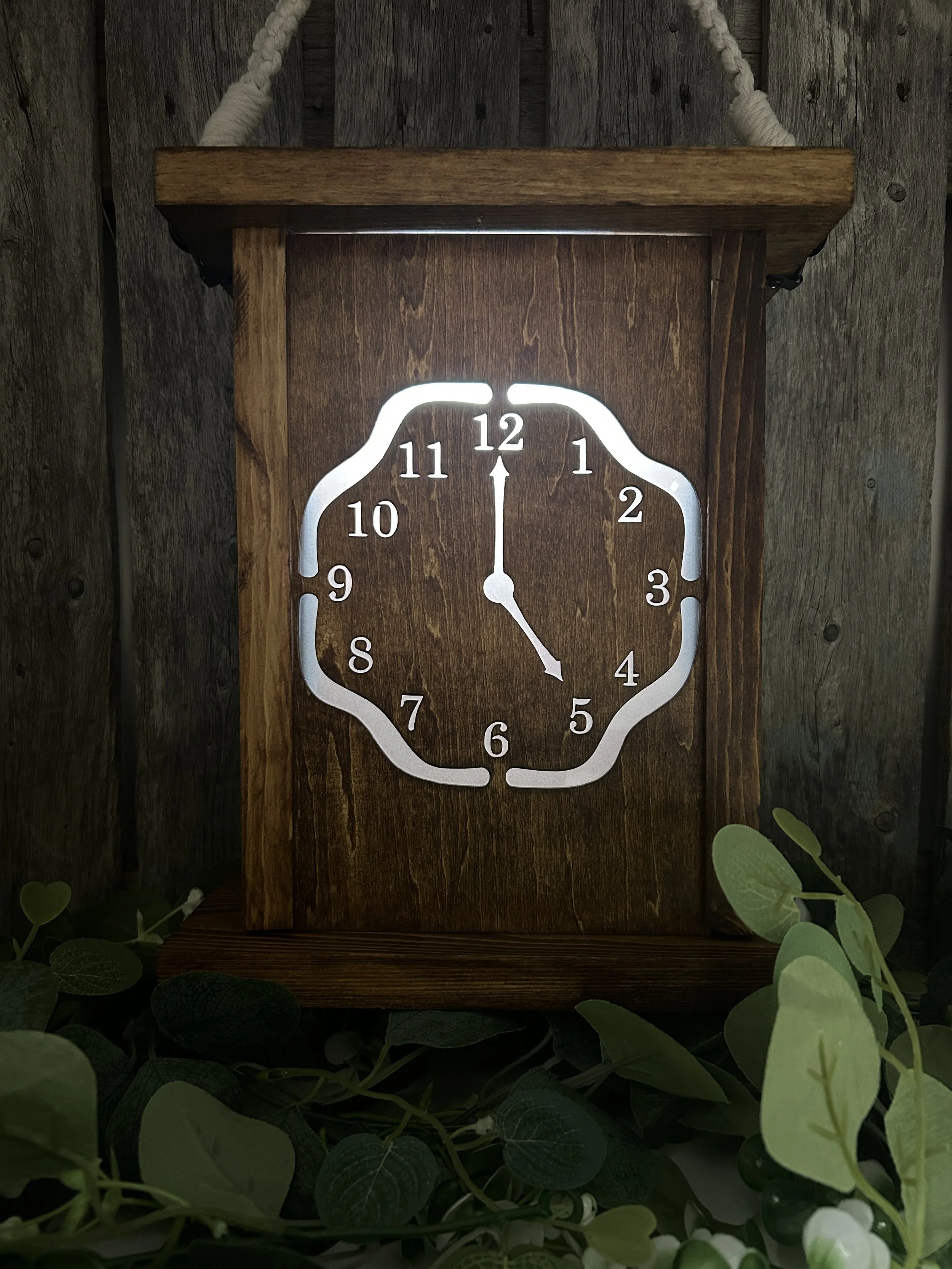 Solar - 5 o'clock - Bird Feeder - Lantern.JPG