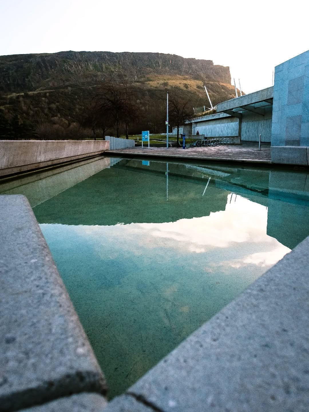 Arthur's seat from Hollyrood