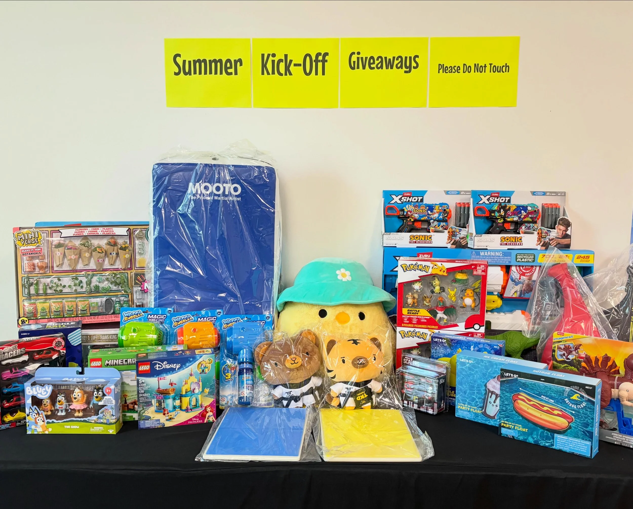 Ready for some prizes??? 🎁 
We are hosting a Summer Kickoff Party on June 6th from 10:00 AM to 12:00 PM! We&rsquo;ll have a raffle ticket event, a bouncy house, and cotton candy ready for everyone. Feel free to invite plenty of friends to join the f
