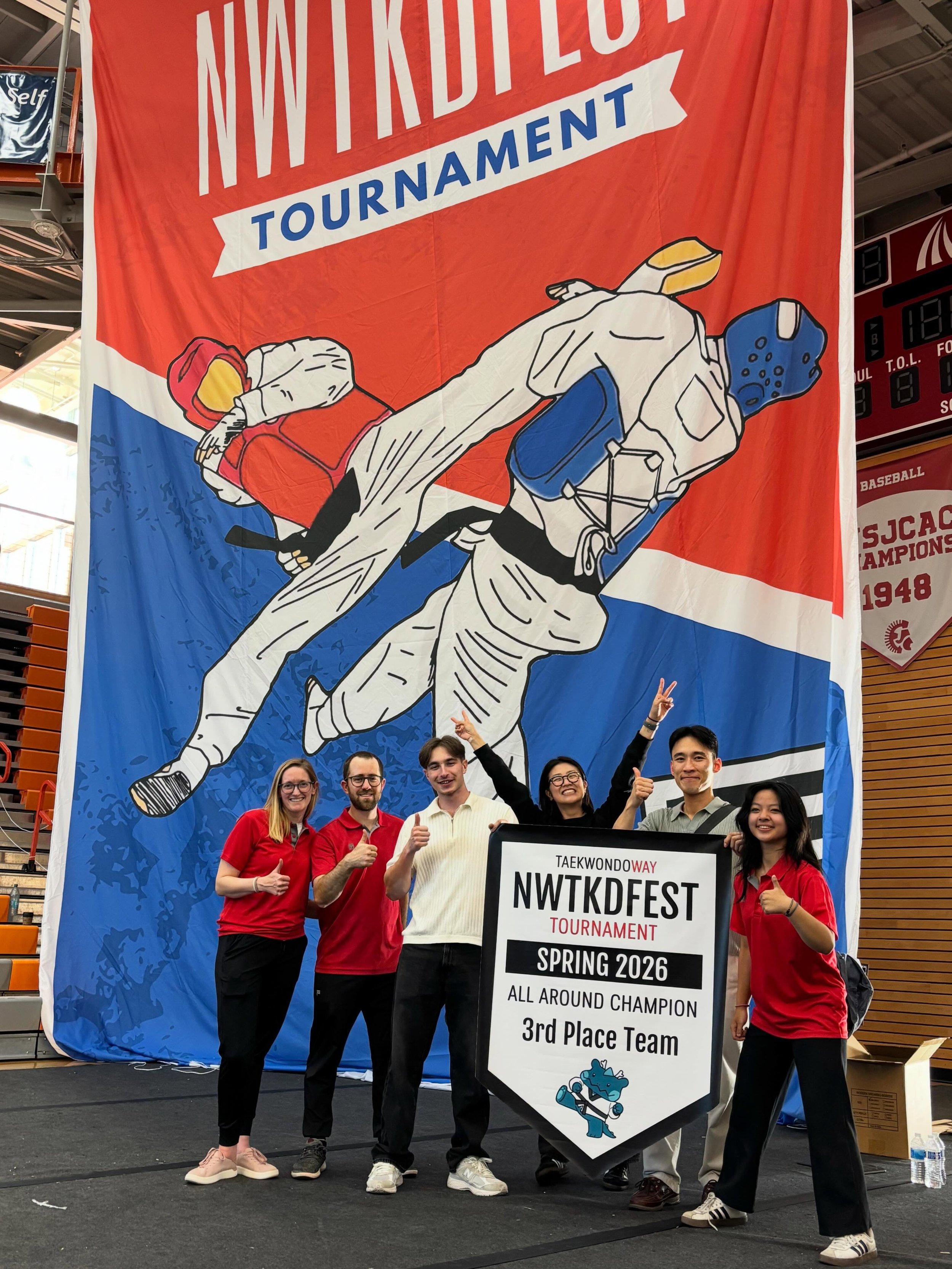 This huge tournament wouldn&rsquo;t have been possible without our amazing Bothell parent volunteers! ❤️
Despite being the last team to start, we proudly took 3rd place among so many schools! 🔥
Huge thanks to all the students who participated and th