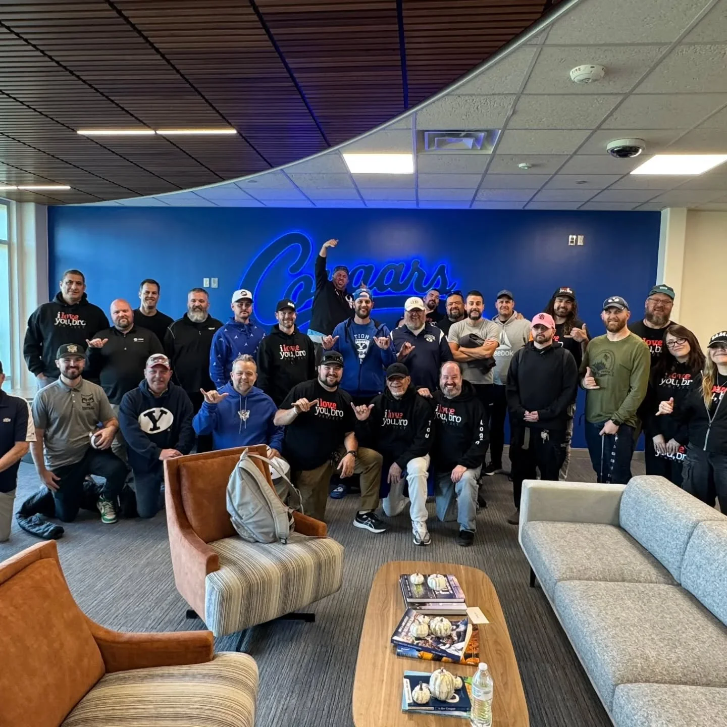 ILYBRO AND THE BYU COUGS
A group of lucky bros within the I Love You Bro Project had an AWESOME opportunity to chill with the BYU football team today💙
Thank you to our wonderful community partners at Brigham Young University for the tour, our frea