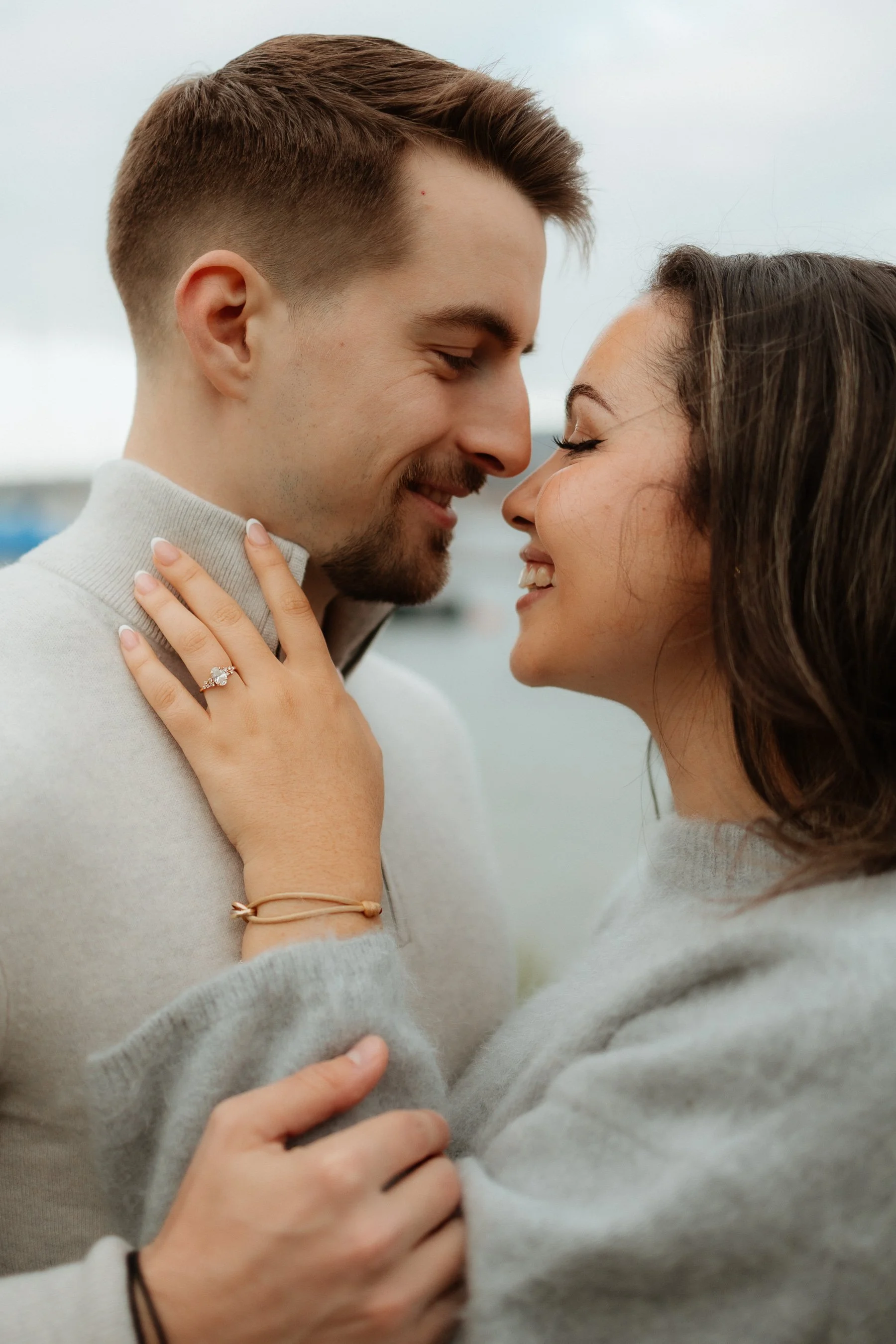 Verlobungsfotoshooting am Zürichsee in Zürich, Schweiz