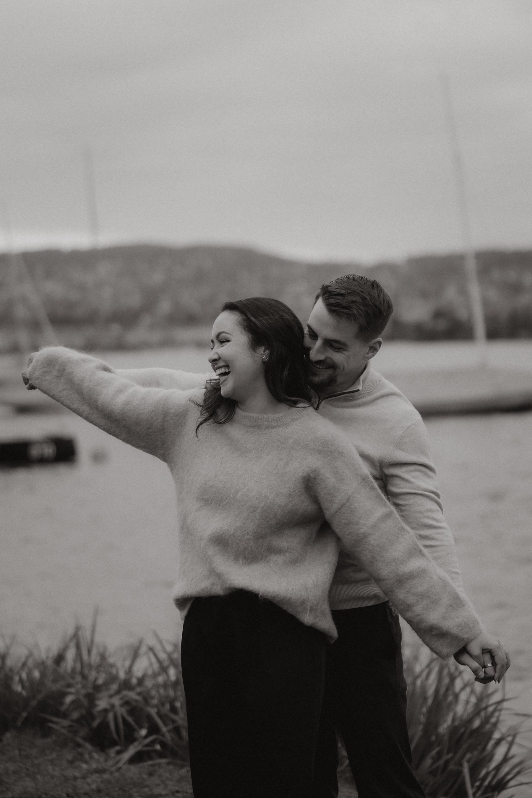 Verlobungsfotoshooting am Zürichsee in Zürich, Schweiz