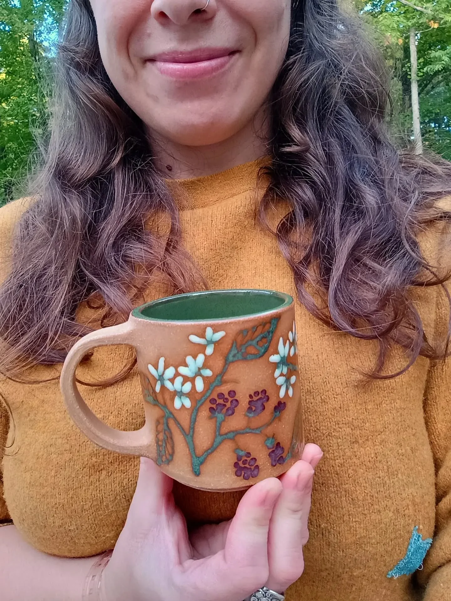 Only 3 left of these cutie lil Native Wild Blackberry mugs!  They'll be coming back around again Autumn 2027. 😈

#handbuiltpottery #blackberrymug #floralmug #purplepottery #madeinmaine