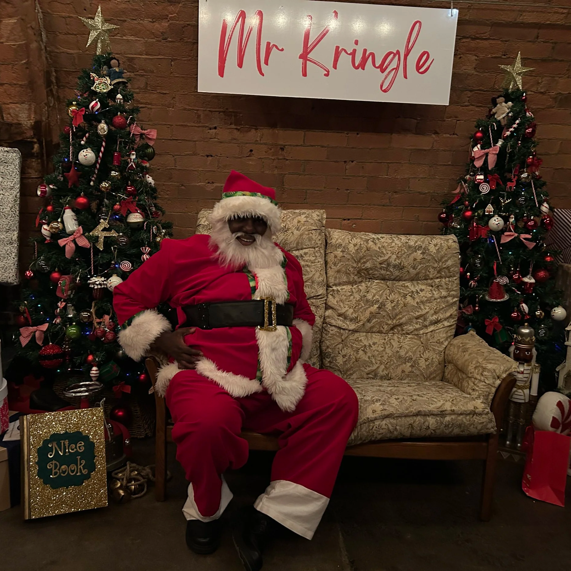 Noir Kringle - Black Santa's Grotto