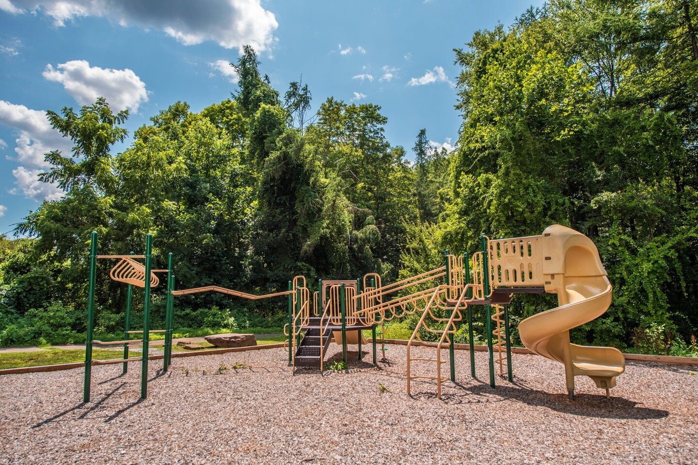 Tag, you're it! Lucky to have our playground as one of our fun amenities! 😍

#playground #communityliving #northwoodsapts #connecticutapartments #connecticuthome #connecticutapartments