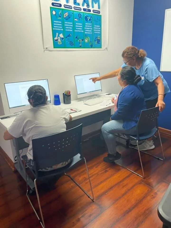 Bilingual Volunteer Corps | Digital Literacy Workshops