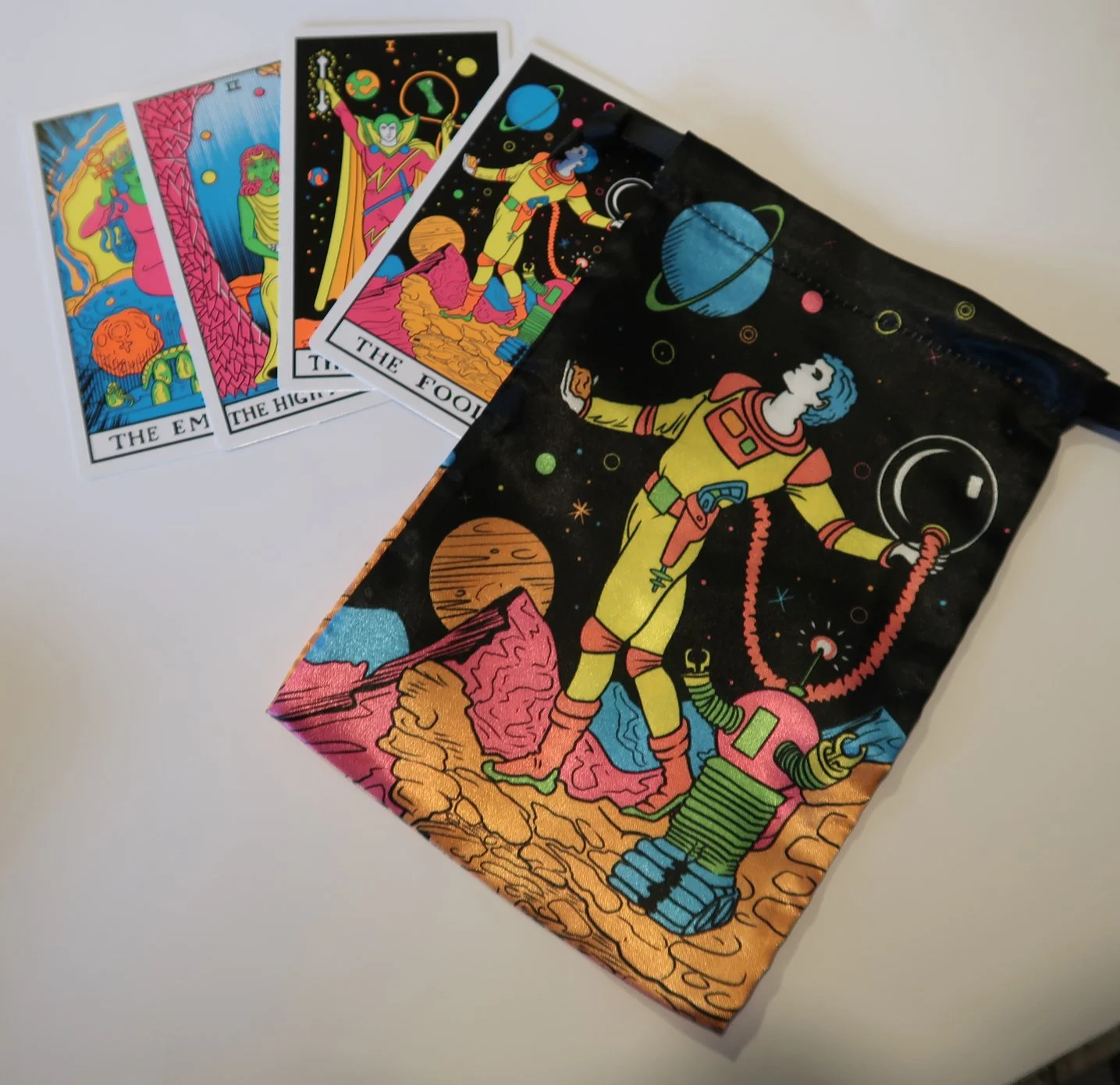 Astronaut-Fool-Space-Tarot.jpg