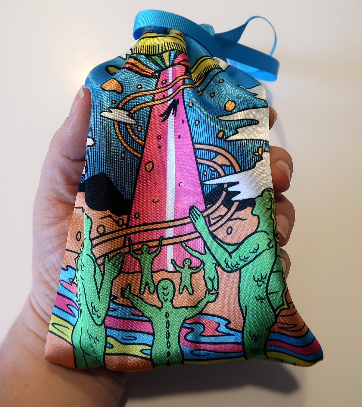 ufo-space-tarot-pouch.jpg