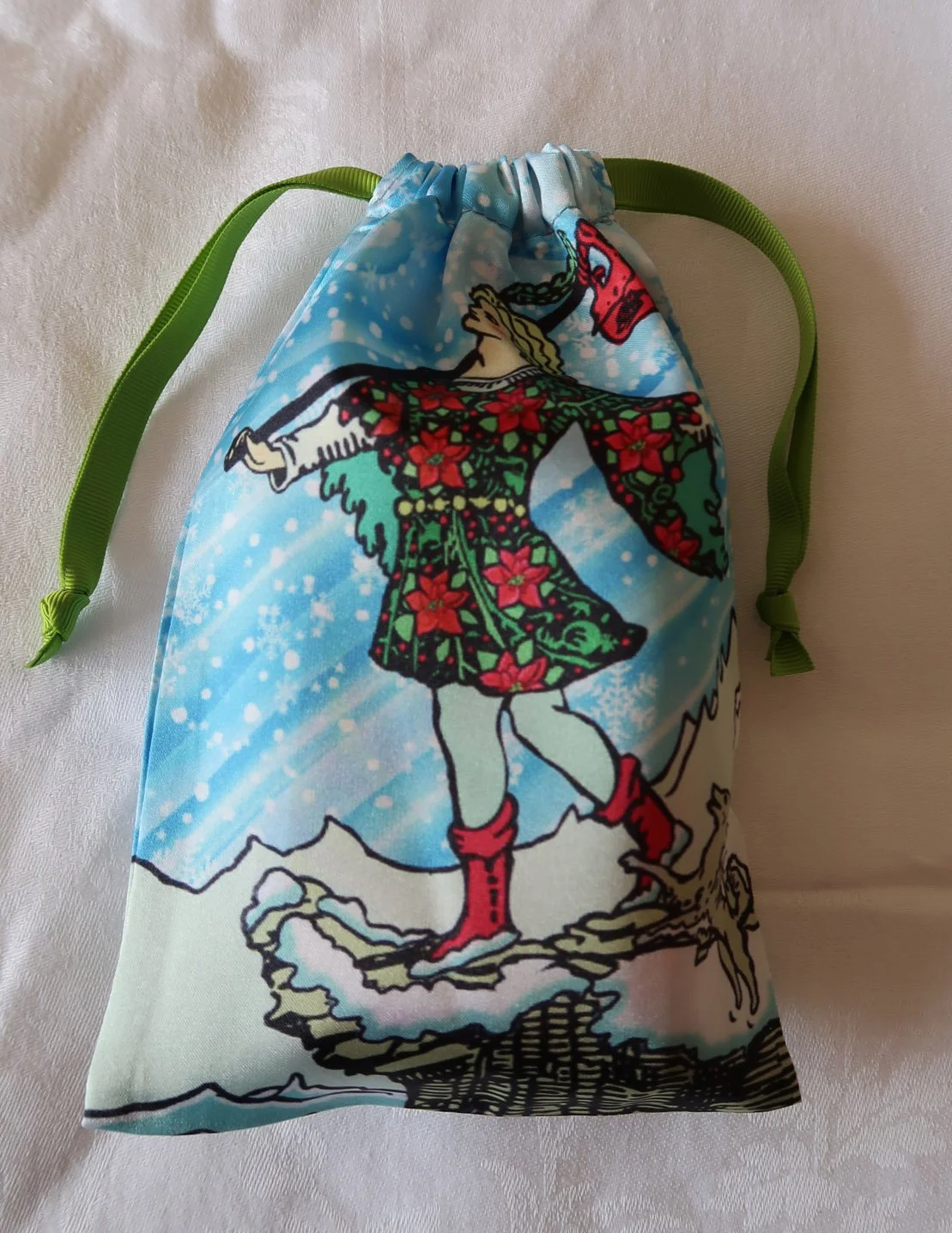 winter-waite-tarot-pouch.jpg