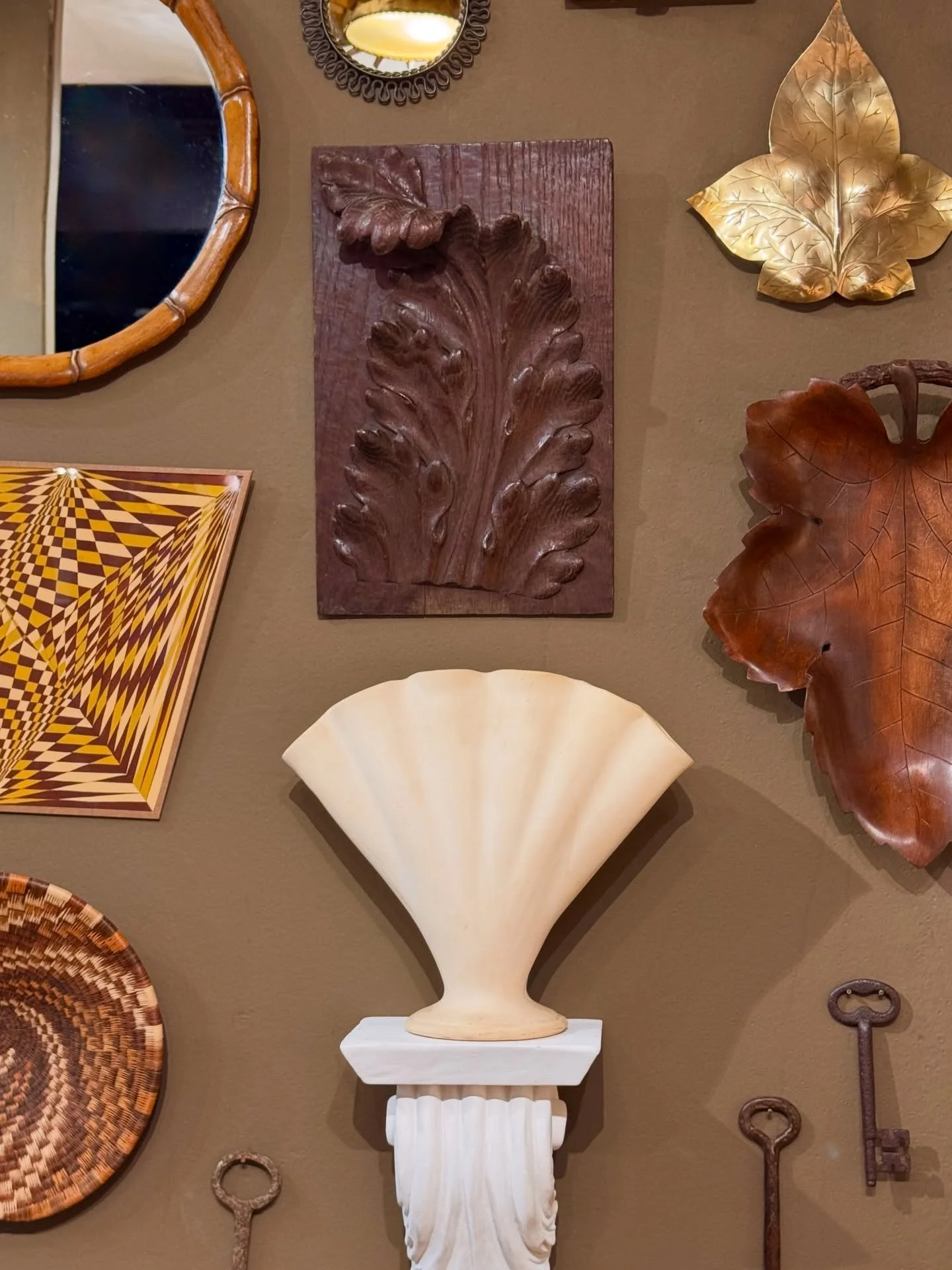 Art is where a home becomes personal.
It&rsquo;s never just about filling a wall or &ldquo;finishing&rdquo; a room for me &mdash; it&rsquo;s about what something says, quietly, when you live with it every day.

And art doesn&rsquo;t have to mean a pa