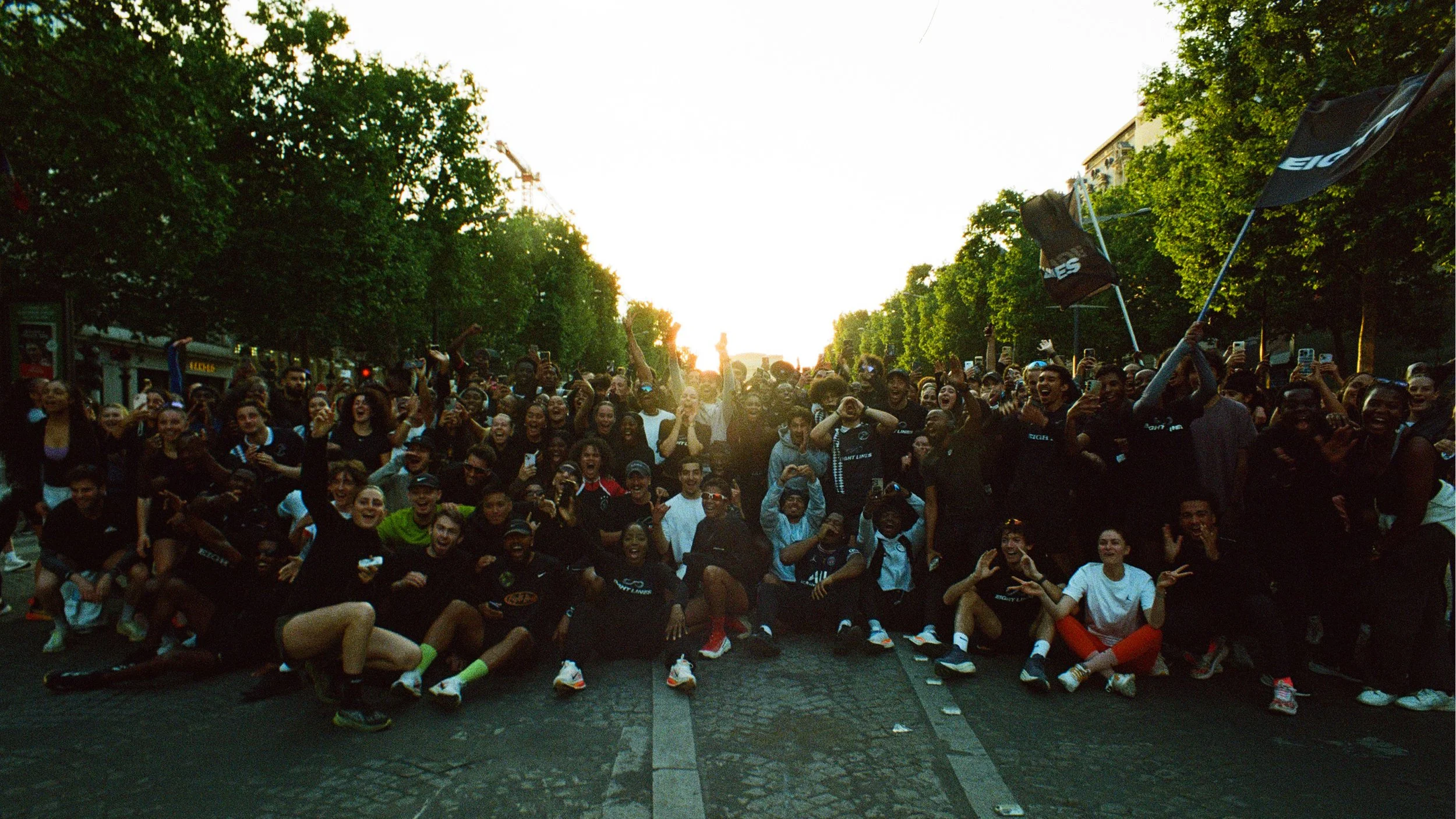 EIGHT LINES X NIKE PHOTO CREW.jpg