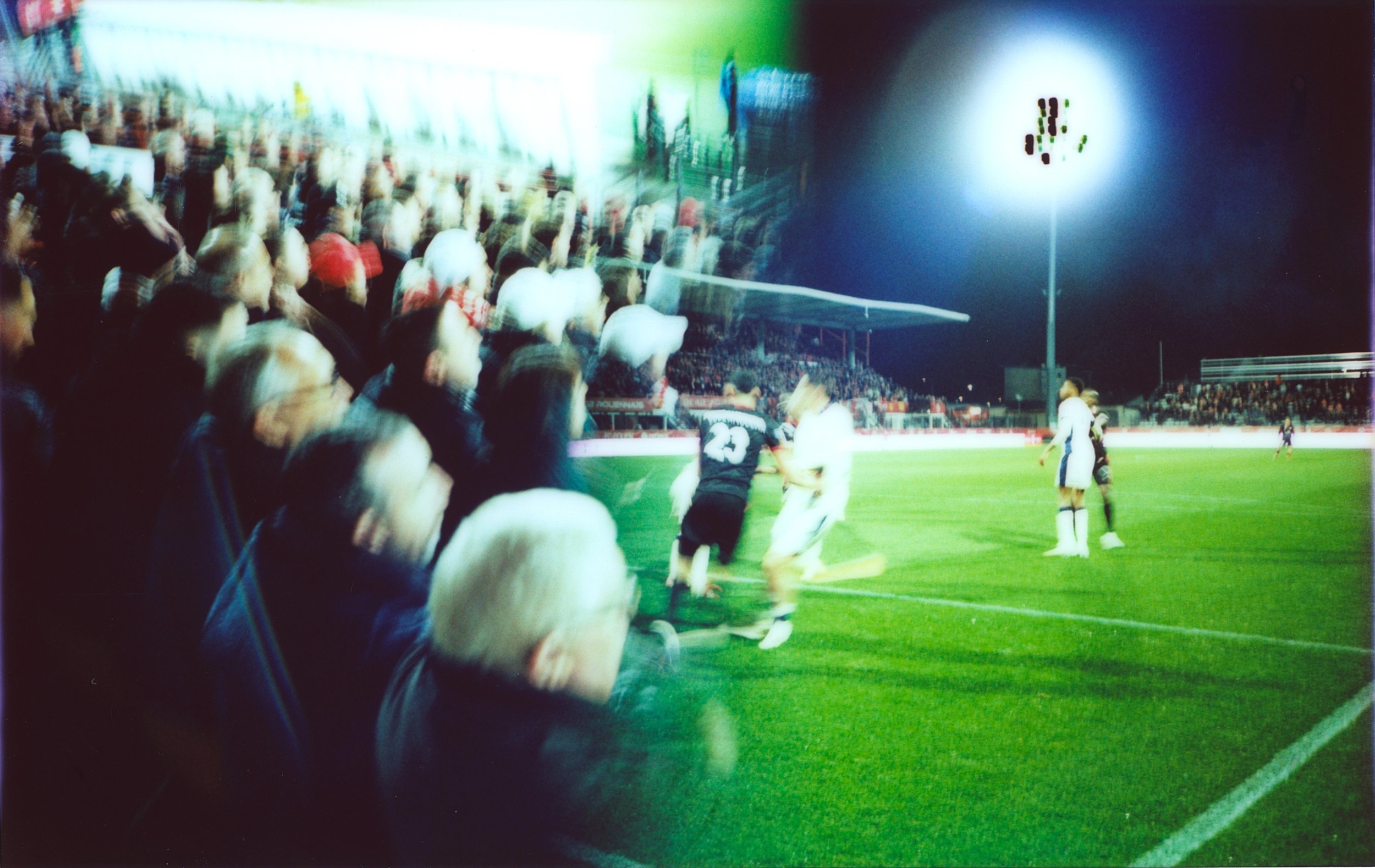 DOUBLE EXPOSITION PLOAROID FOOTBALL.jpg