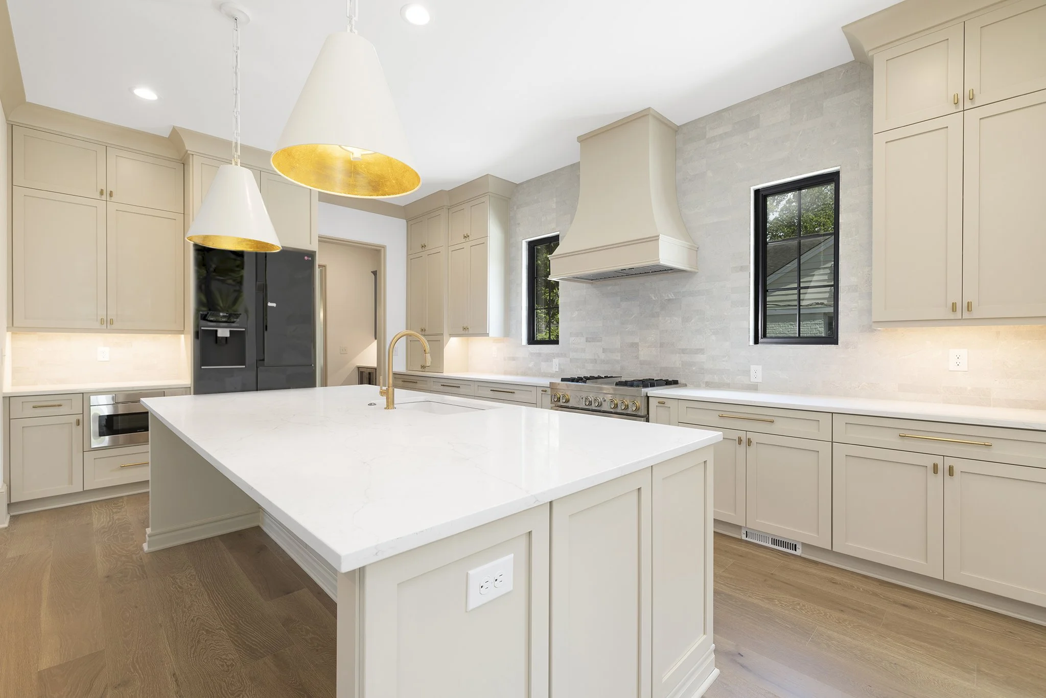 1220 Yale Kitchen 4.JPG