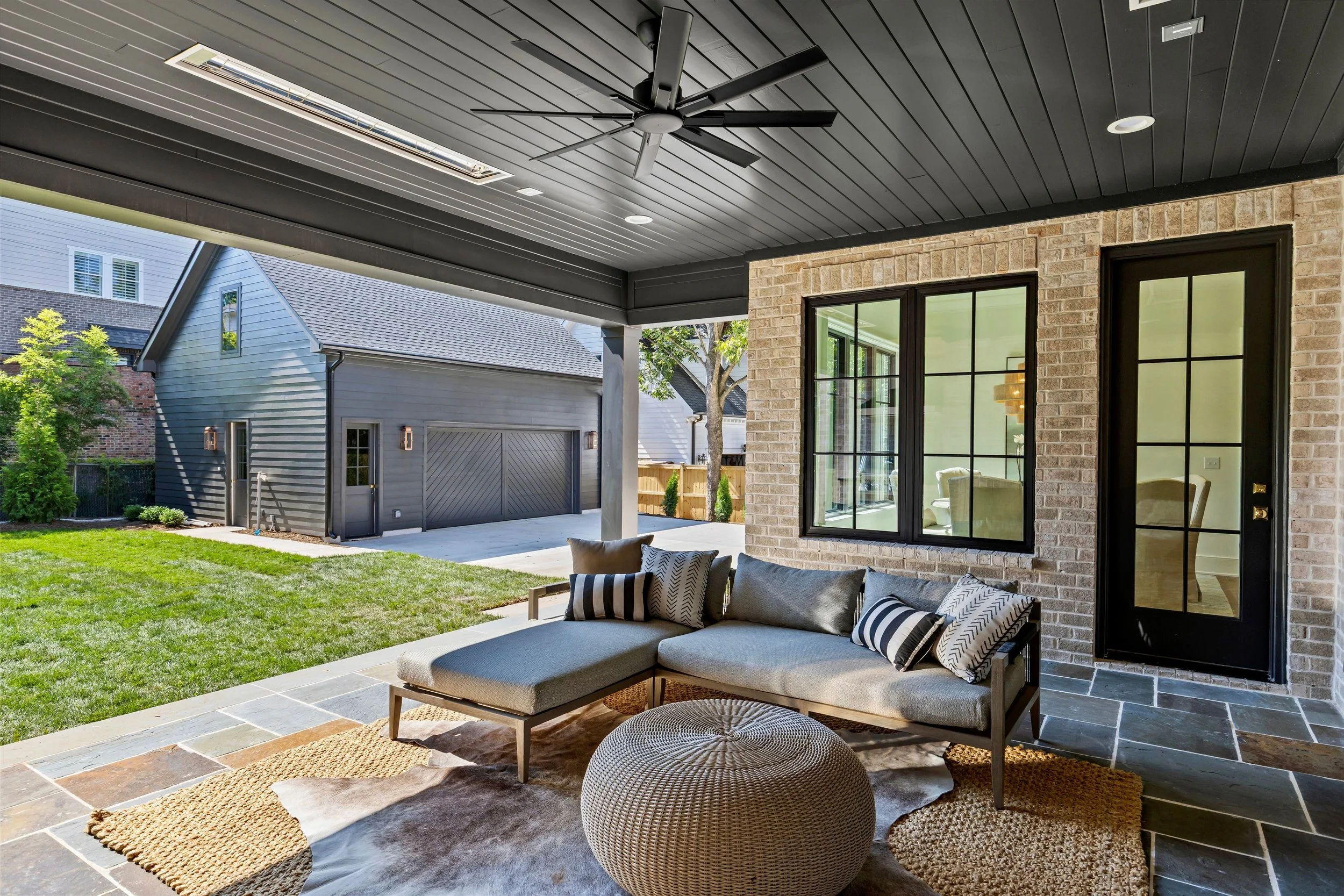 1321 Ferncliff Patio 1.jpg