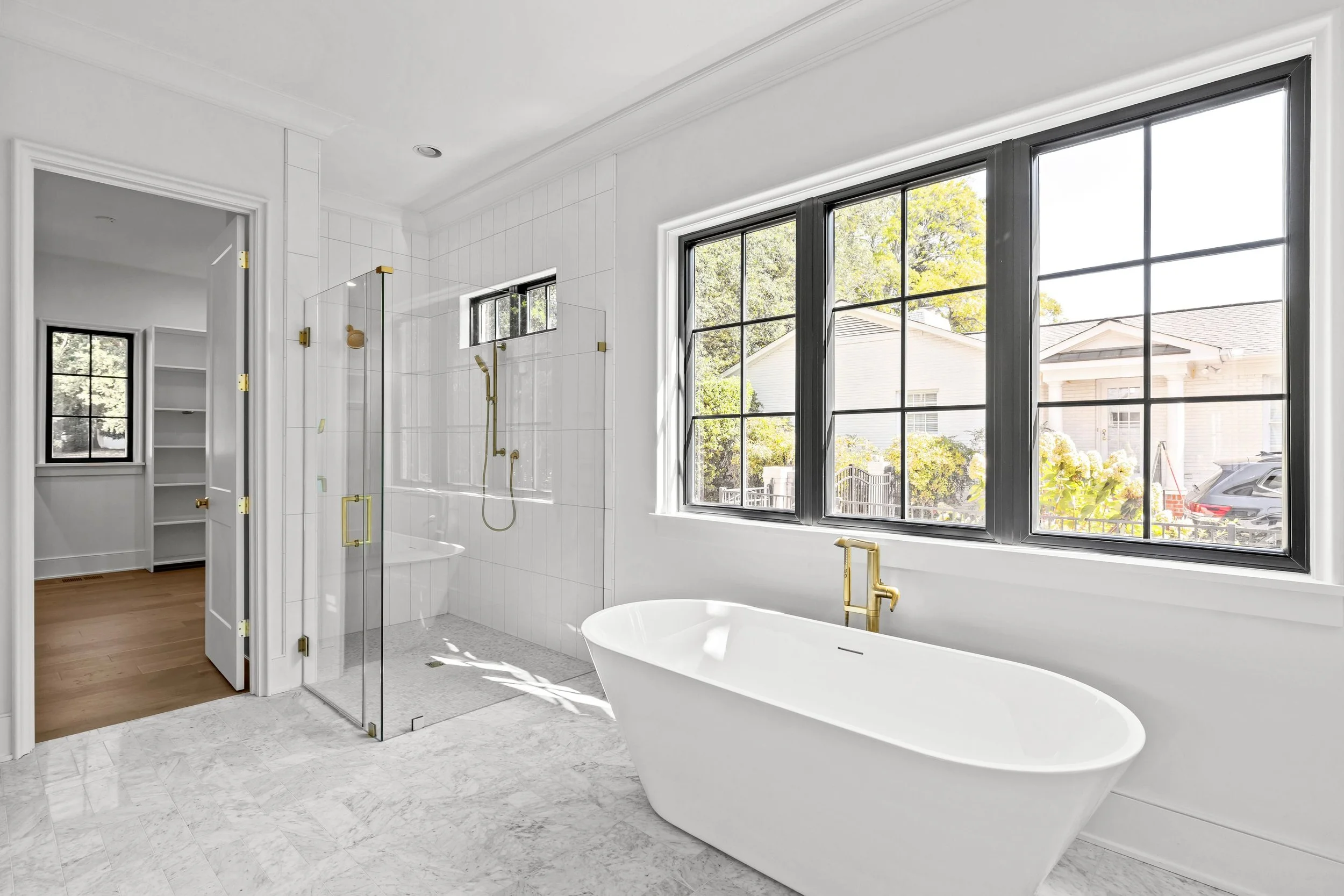 1321 Ferncliff Bath 1.jpg