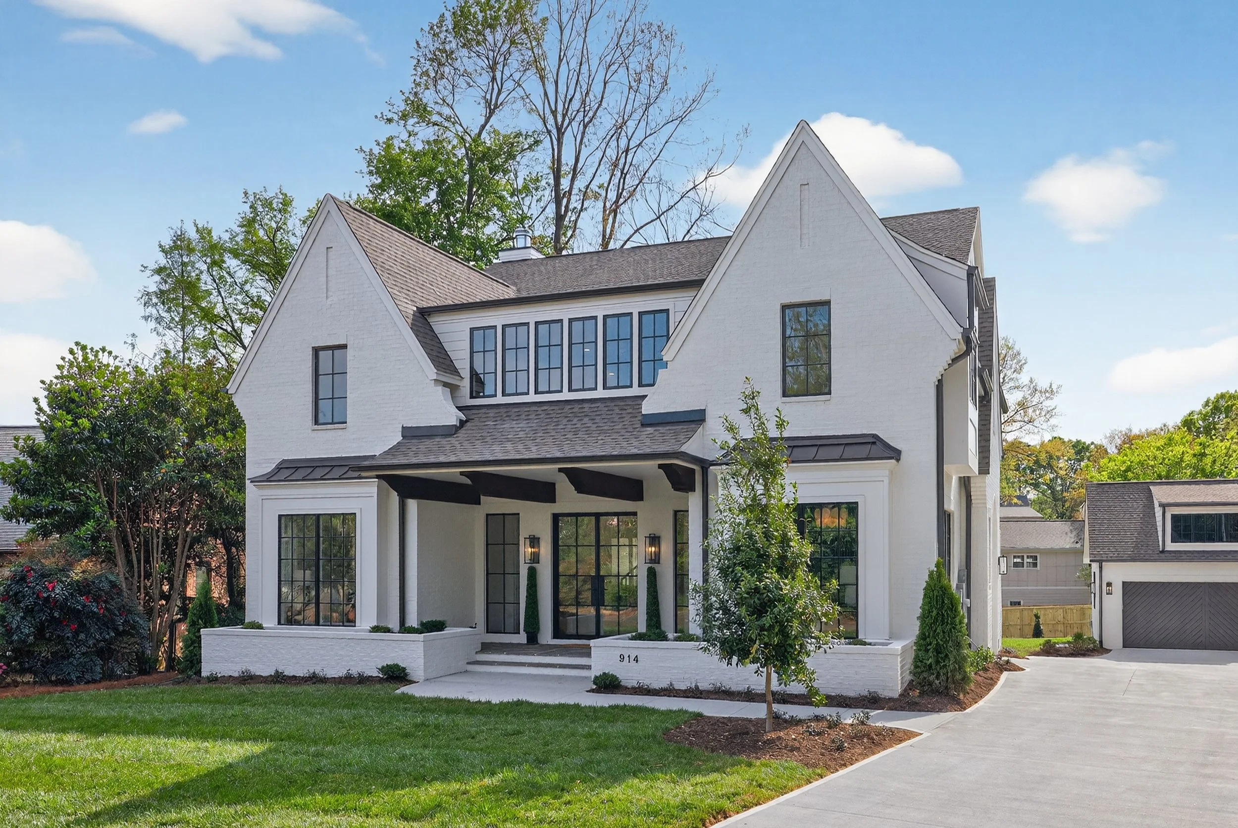 914 Edinburgh Lane