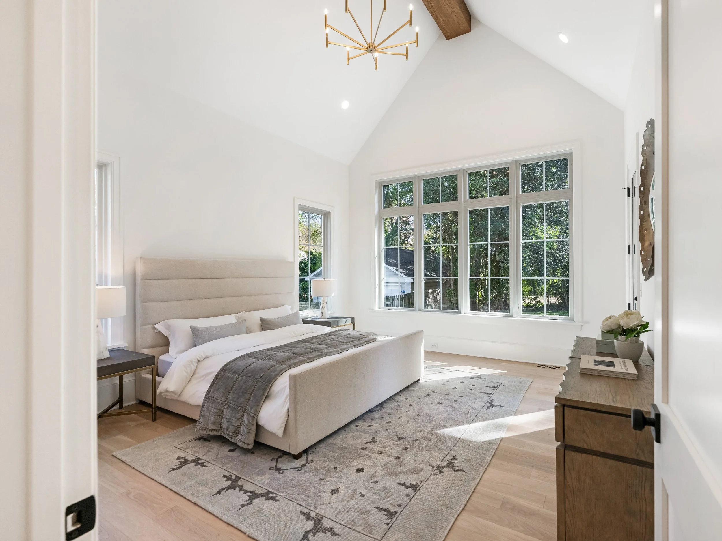 1511 Cavendish Bed.jpg