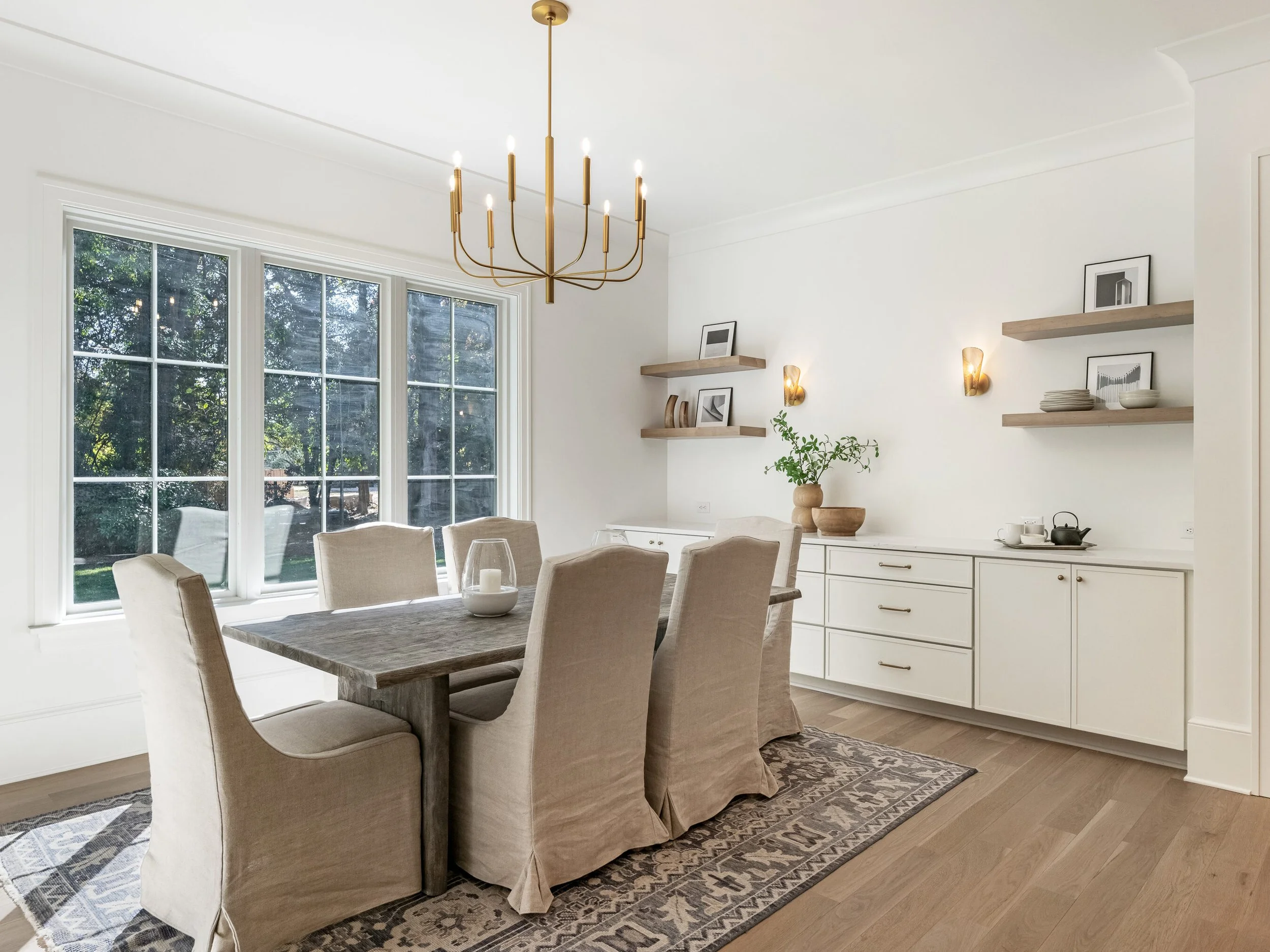 1511 Cavendish Dining 1.jpg