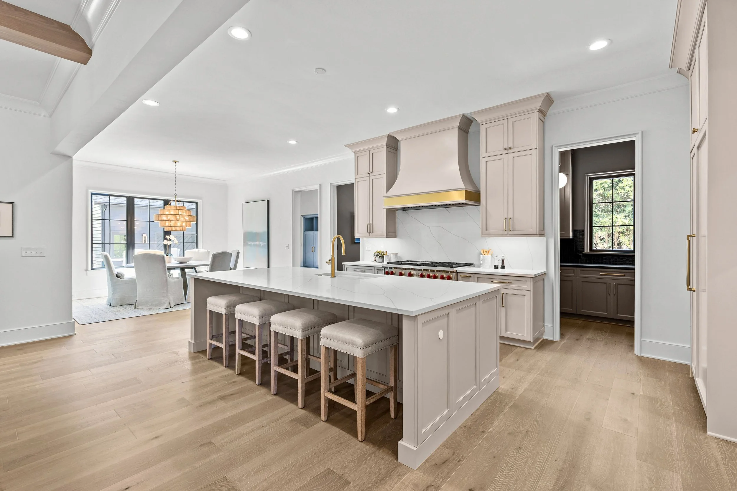 1321 Ferncliff Kitchen.jpg