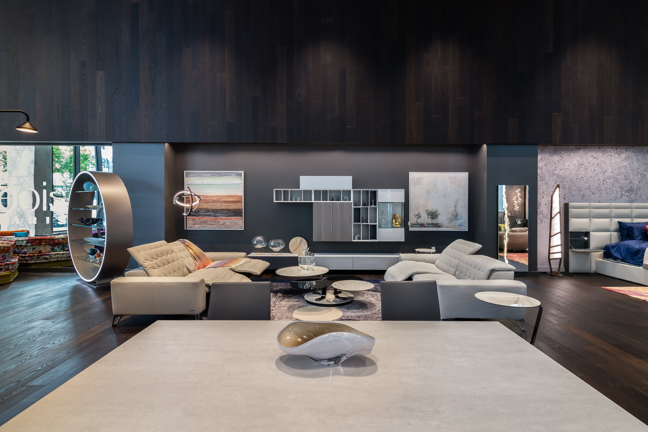 graydon yearick architect roche bobois 3rd ave shelves.JPG