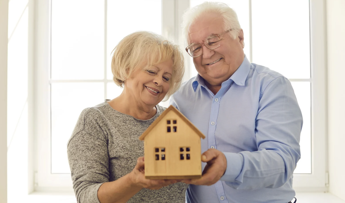 Independent Living vs. Assisted Living: What’s the Difference?