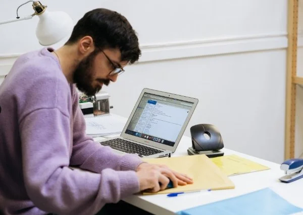 Stage, travail de bureau, marketing, Genève