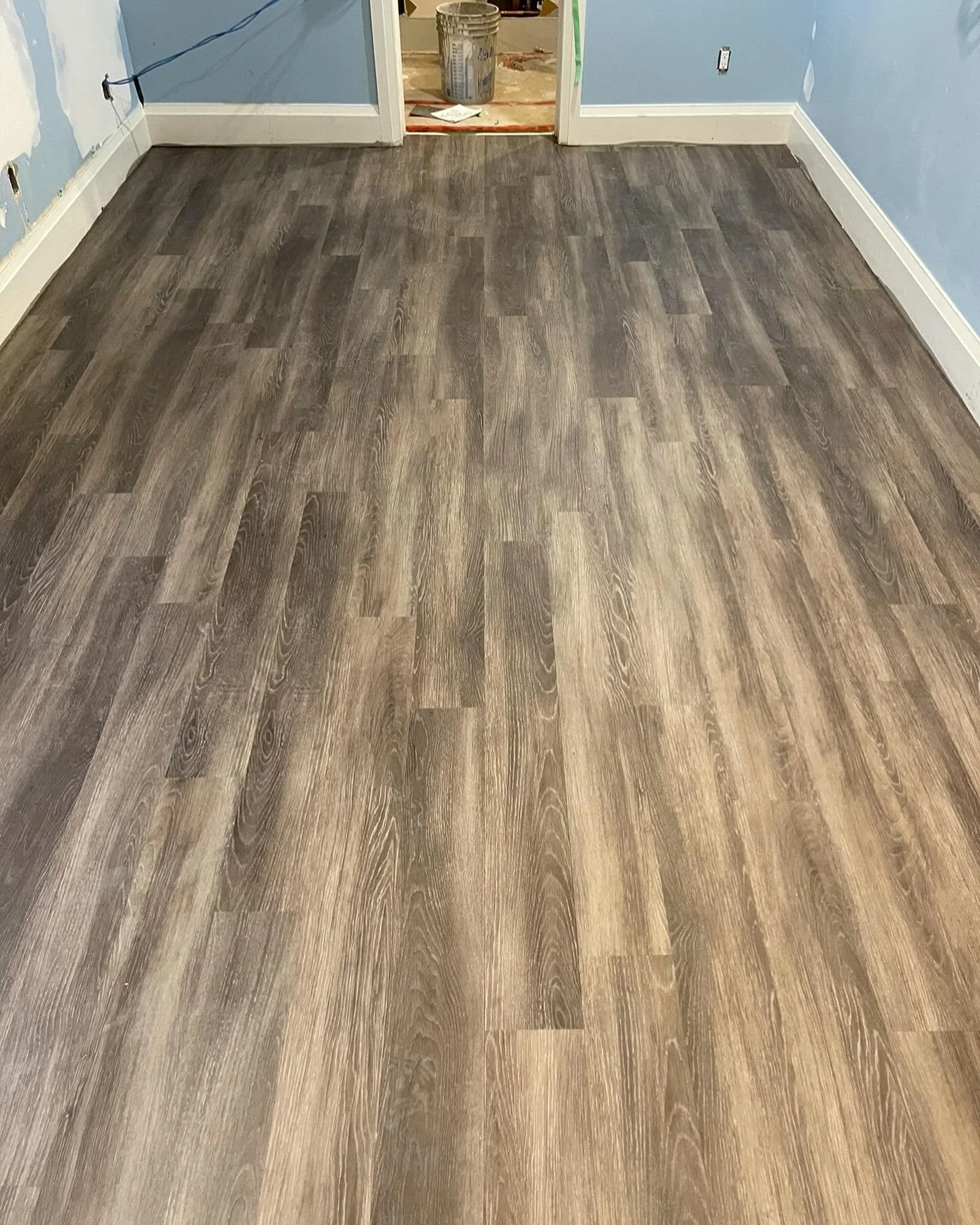 Contact us for a free Estimate! 
📲 437 998 7824 
🌐 EastYorkFlooring.Ca 
#flooring #flooringtoronto #torontorenovation #torontolife #torontoreno #vinylflooring #laminateflooring #flooringinstallation #floortiles #torontocontractor #torontorealestat
